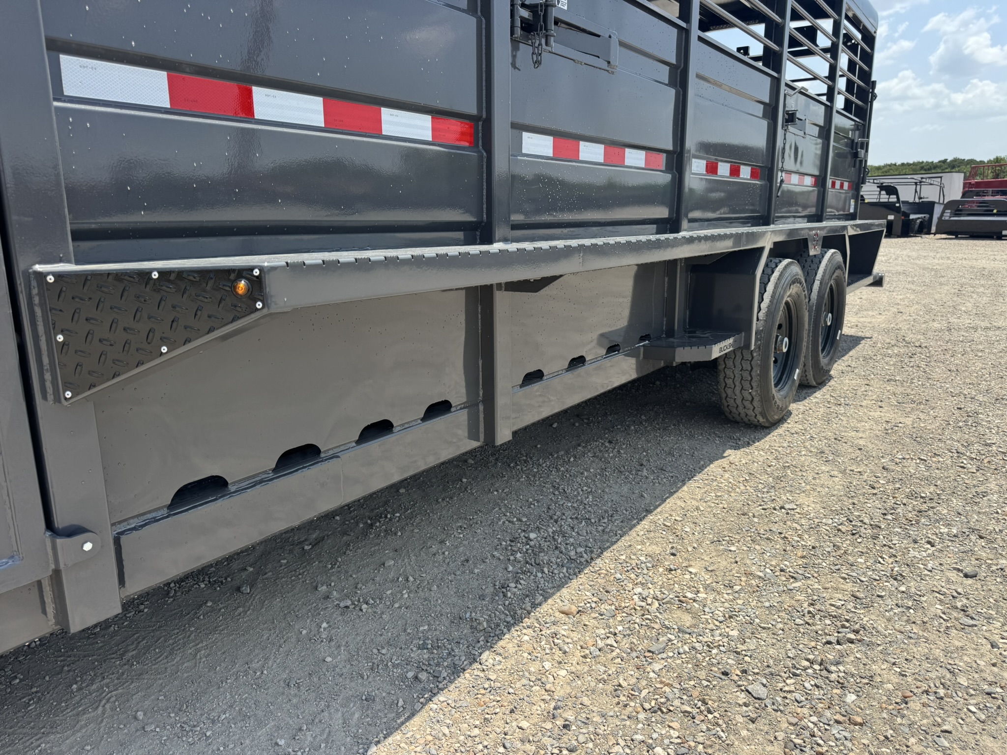 2026 Buckshot Trailers 6.8x24 Gooseneck Steel Top Stock Trailer Trailer