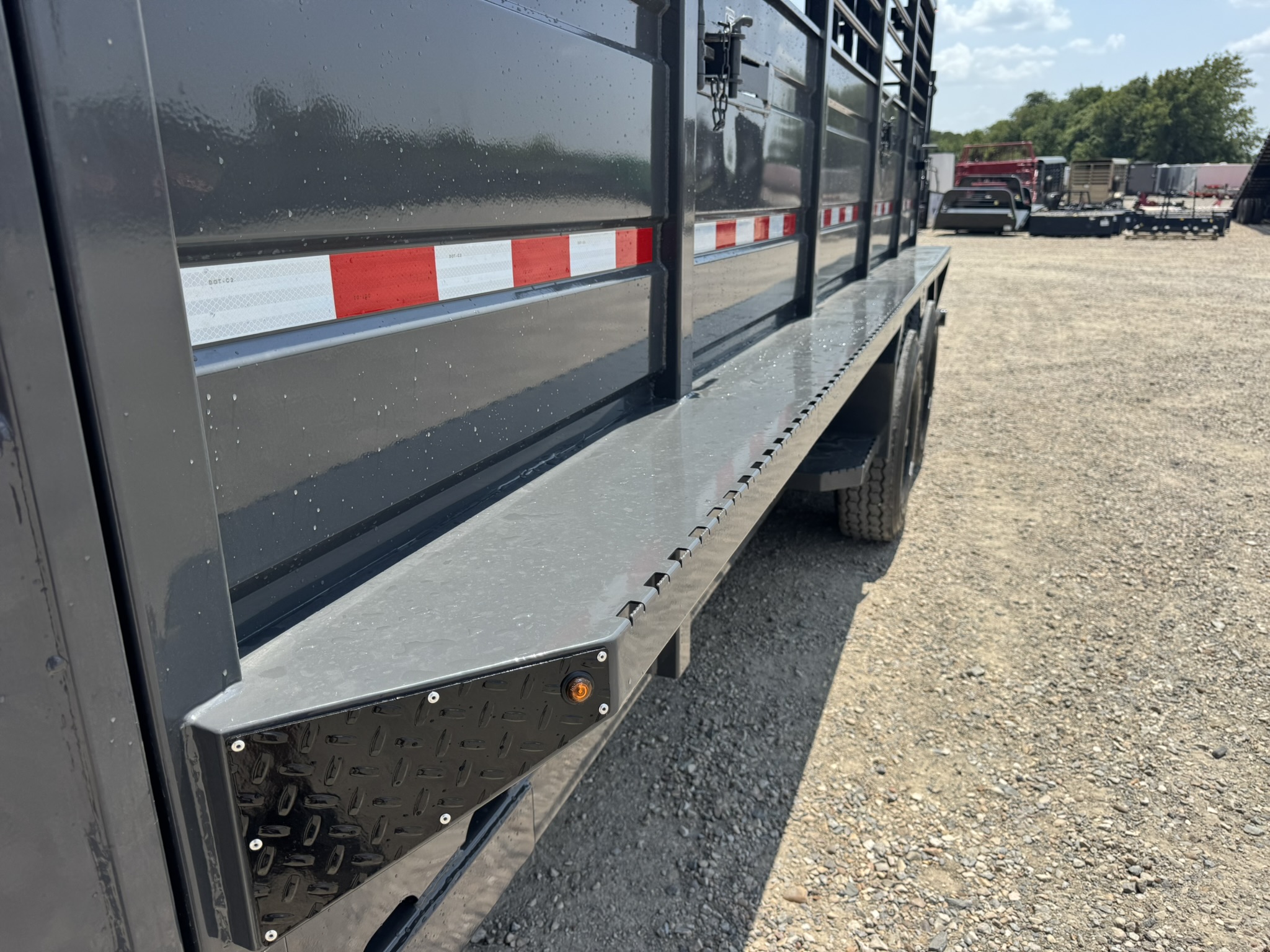 2026 Buckshot Trailers 6.8x24 Gooseneck Steel Top Stock Trailer Trailer