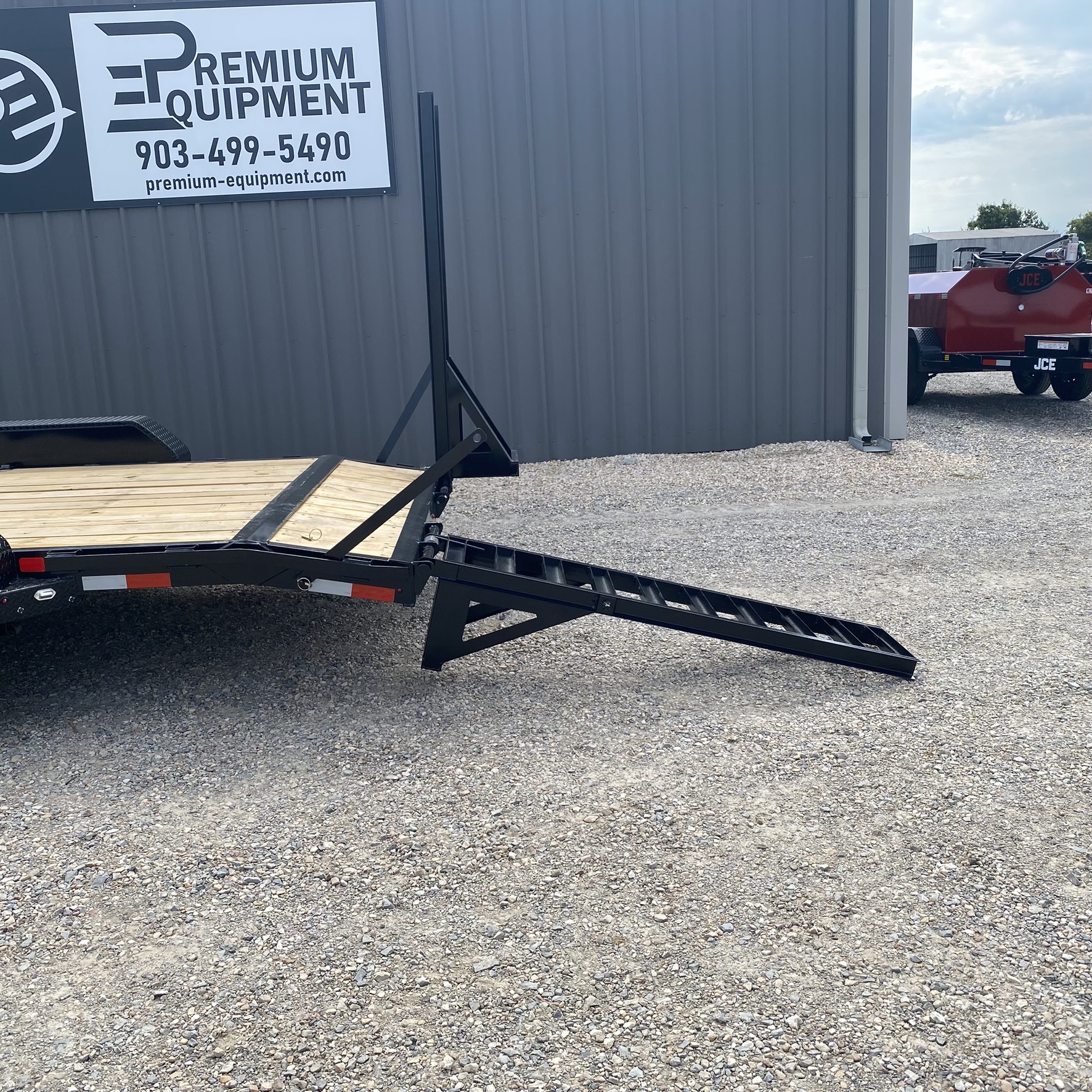 2027 JCE Trailers 83”x20’ Equipment/Carhauler Trailer Trailer