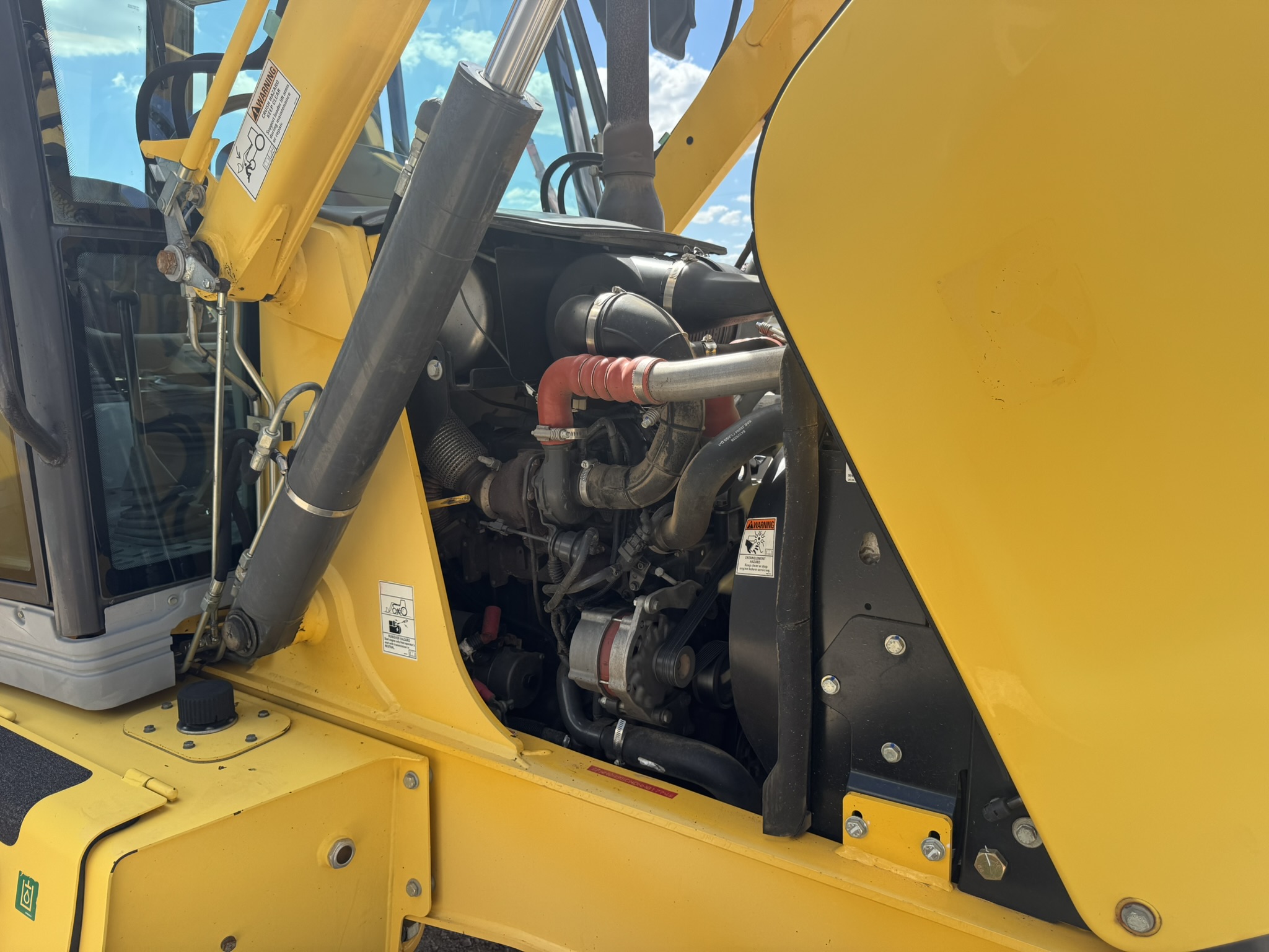2013 New Holland B95C Backhoe Farm/Ranch & Equipment