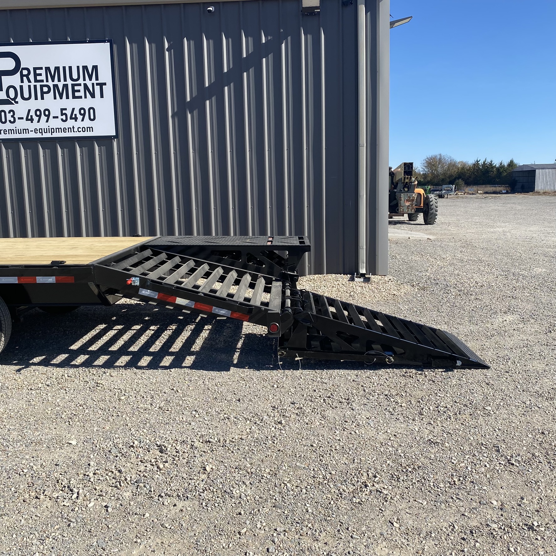 2026 Iron Bull Trailers 102”x30’ Gooseneck Flatbed Trailer w/ Rampage Ramps Trailer