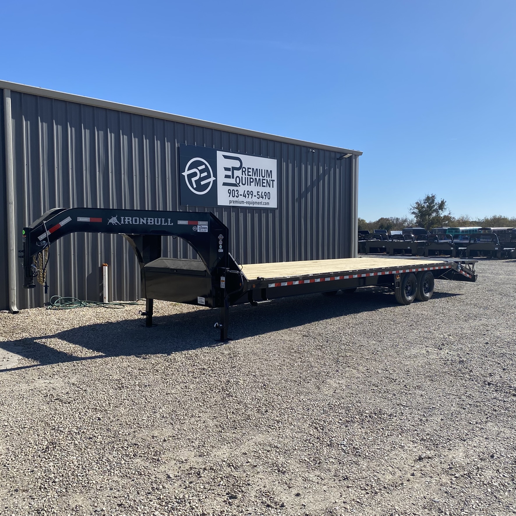 2026 Iron Bull Trailers 102”x30’ Gooseneck Flatbed Trailer w/ Rampage Ramps Trailer