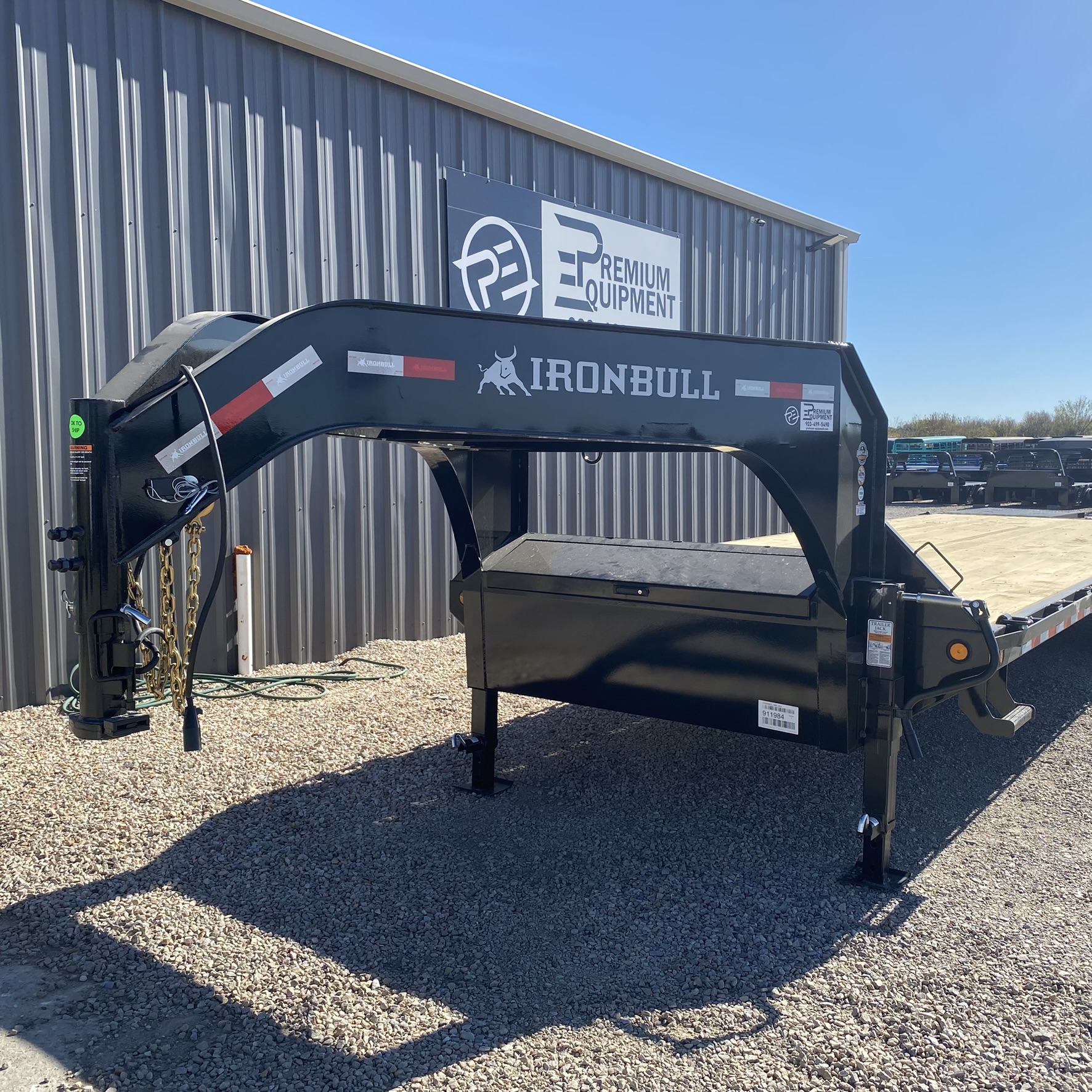 2026 Iron Bull Trailers 102”x30’ Gooseneck Flatbed Trailer w/ Rampage Ramps Trailer