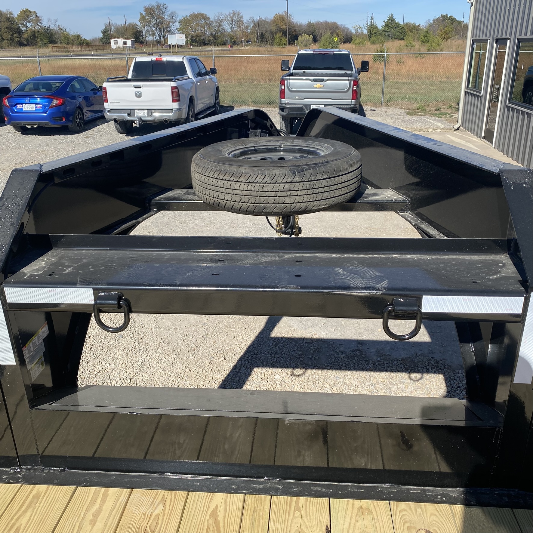 2026 Iron Bull Trailers 102”x30’ Gooseneck Flatbed Trailer w/ Rampage Ramps Trailer