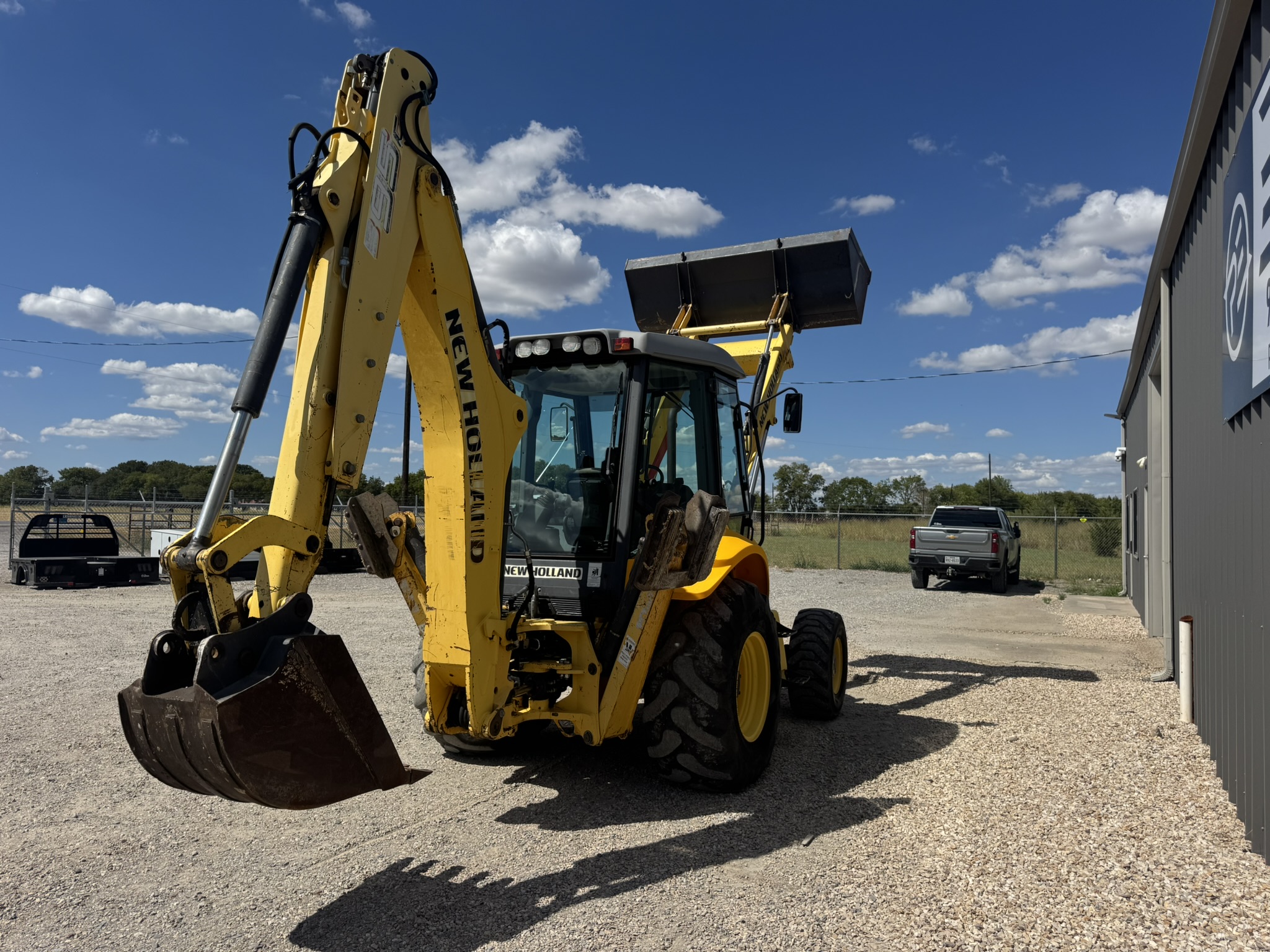 2013 New Holland B95C Backhoe Farm/Ranch & Equipment