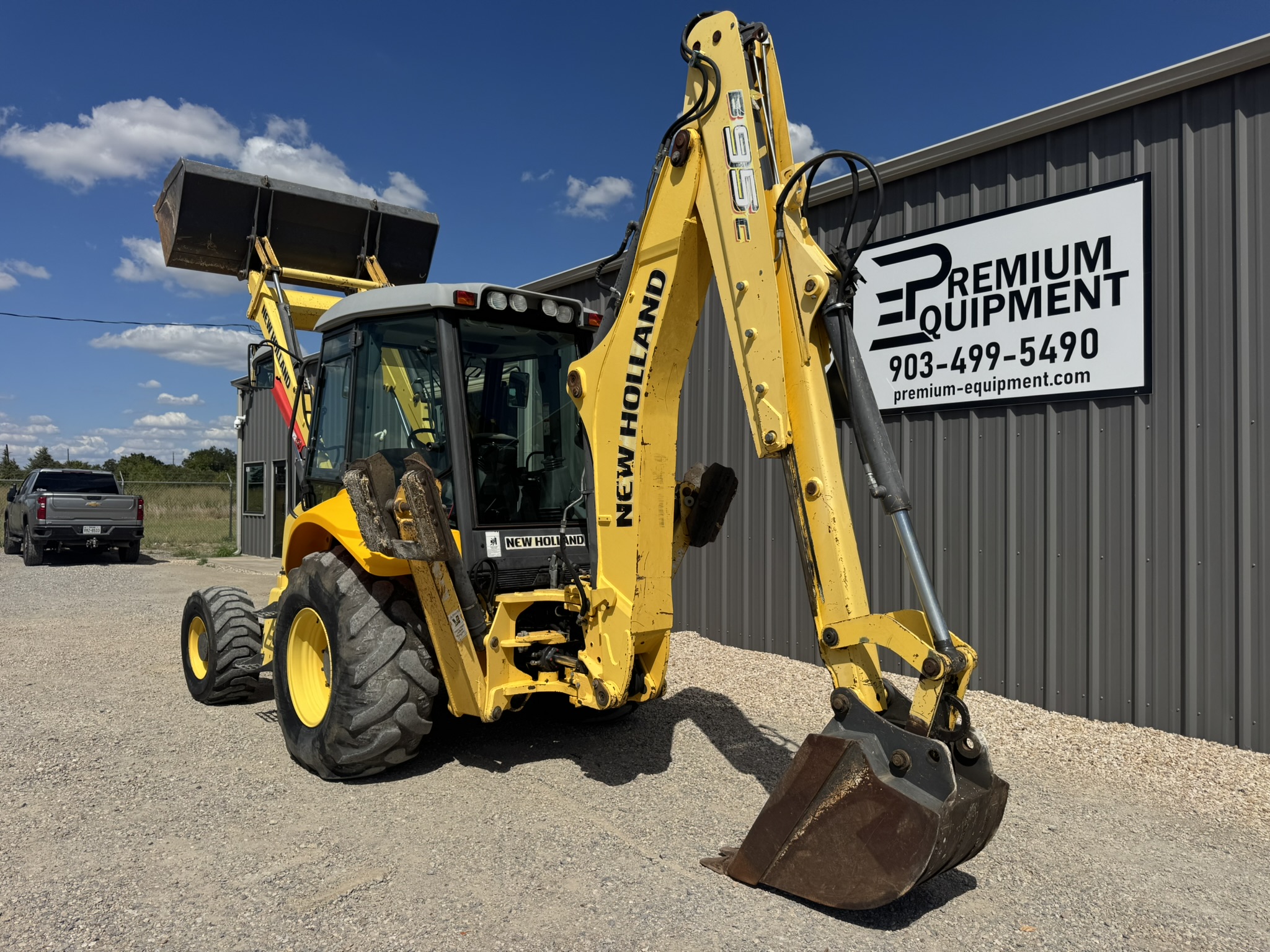 2013 New Holland B95C Backhoe Farm/Ranch & Equipment