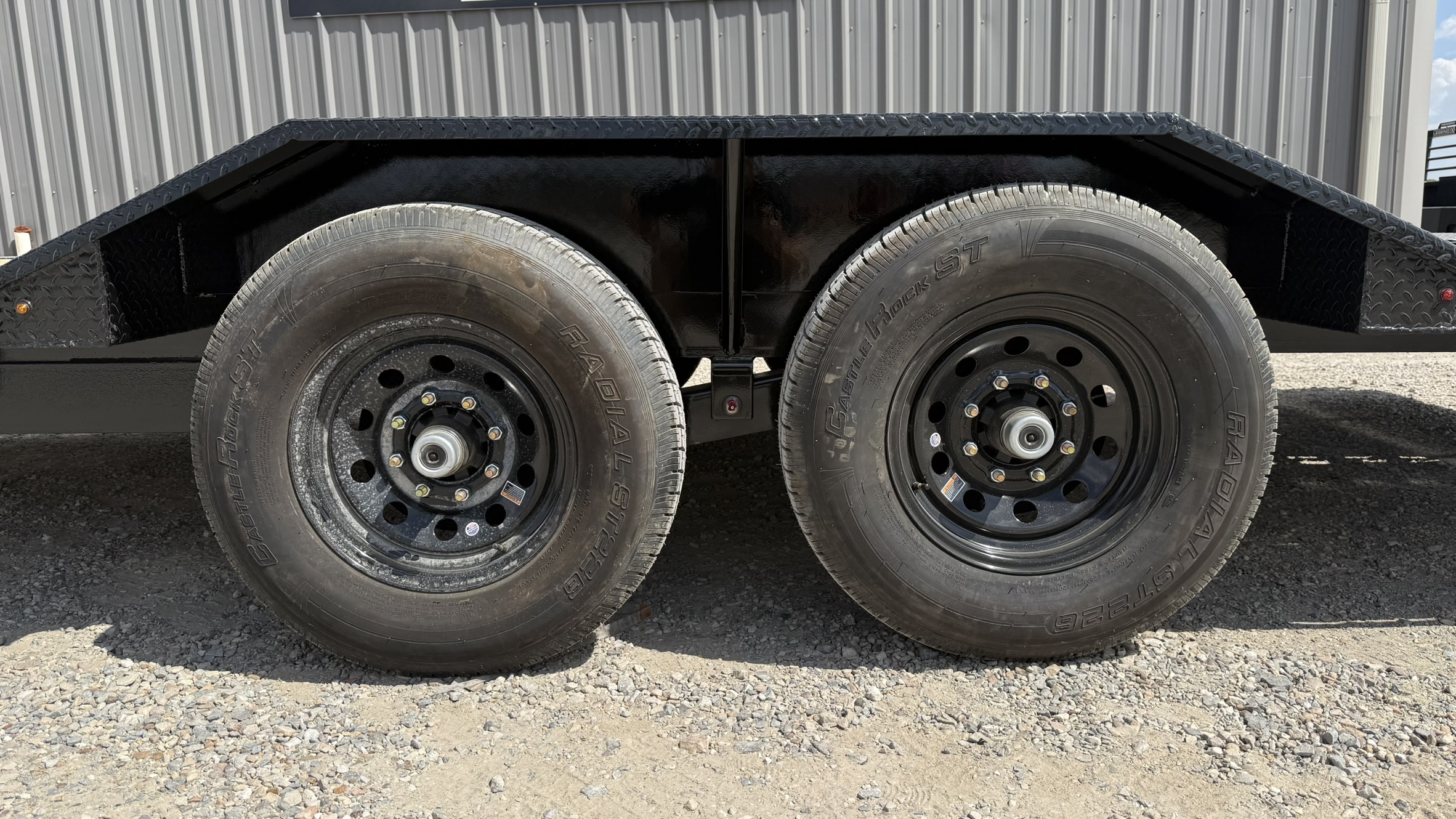 2027 JCE Trailers 102”x24’ Gooseneck Equipment/Carhauler Trailer Trailer