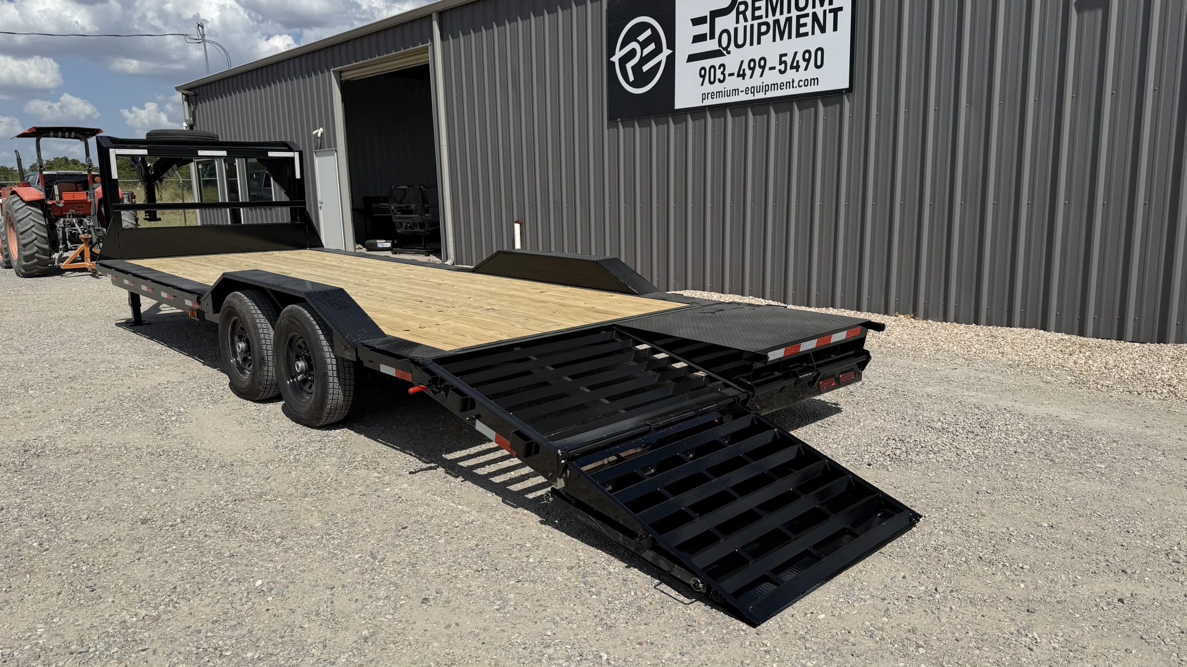 2027 JCE Trailers 102”x24’ Gooseneck Equipment/Carhauler Trailer Trailer