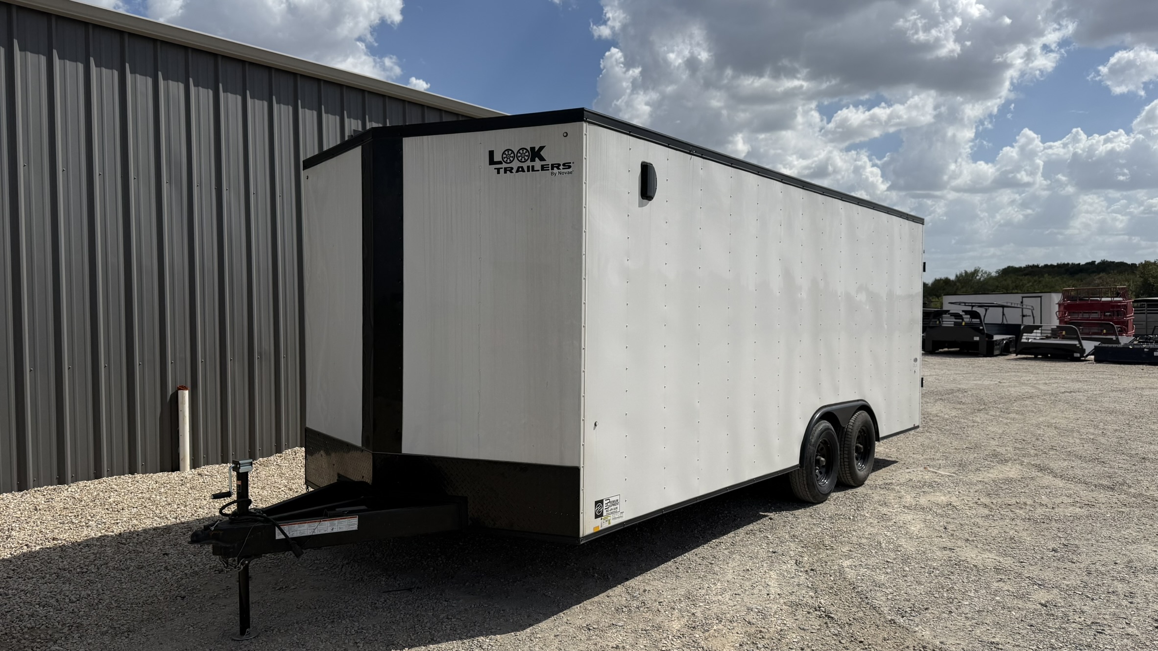 2025 Look Trailers 8.5' x 20' Enclosed Cargo Trailer – ST DLX Trailer