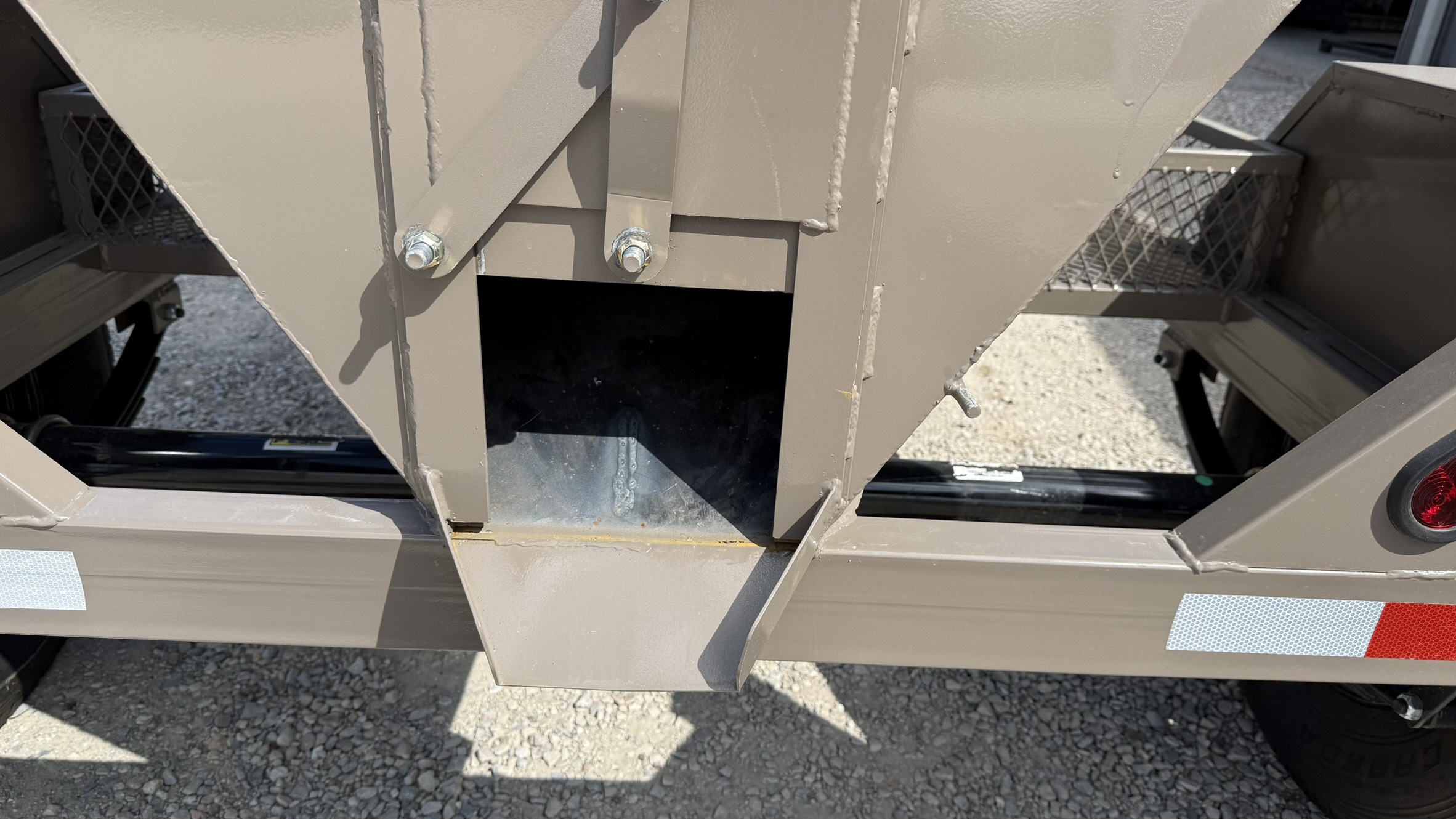 2026 DY-KLASS 5,000 lb Mobile Grain Bin Farm/Ranch & Equipment