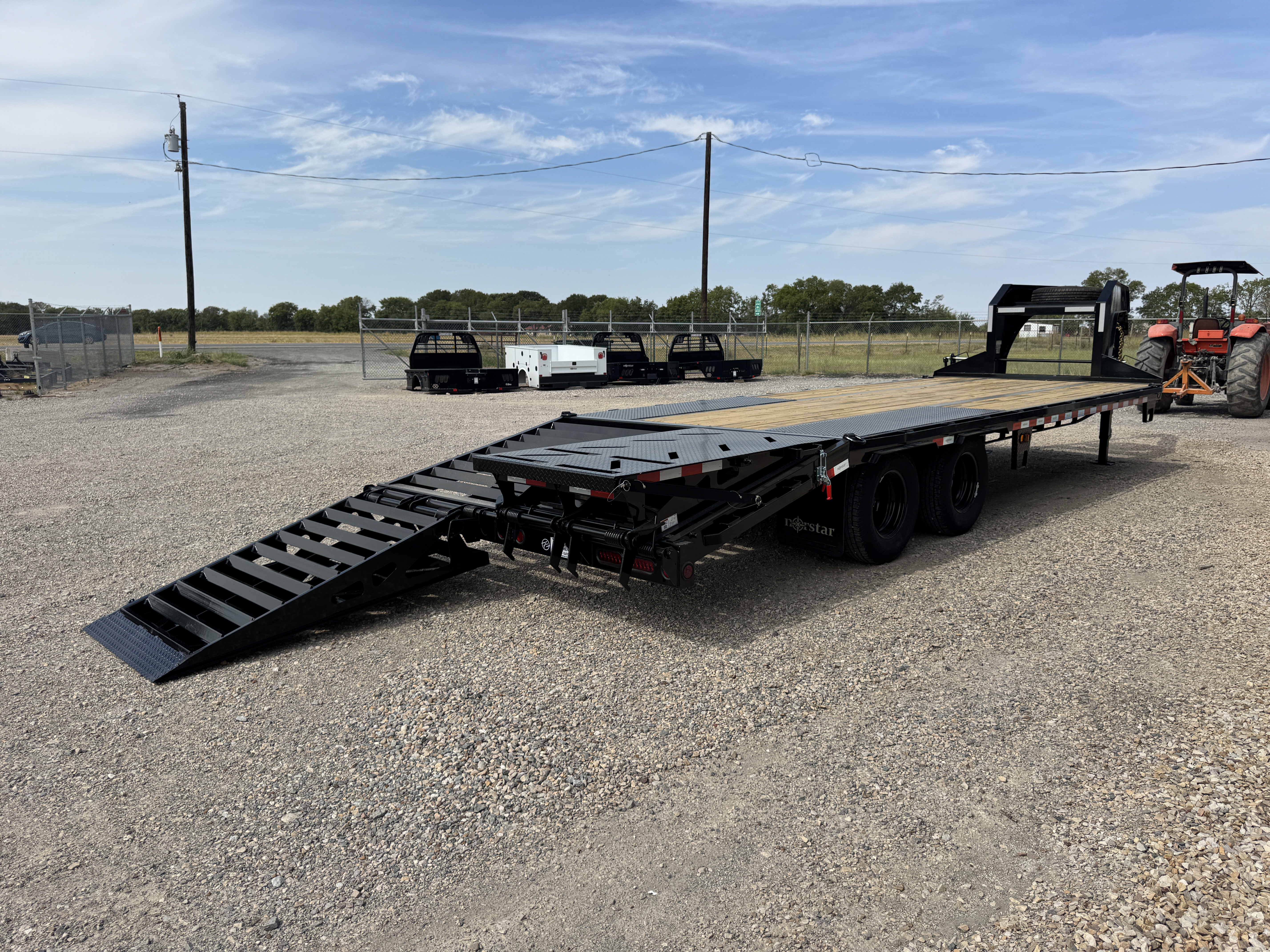 2027 Norstar 102” x 25’ Lo-Pro Gooseneck Hotshot Trailer Trailer