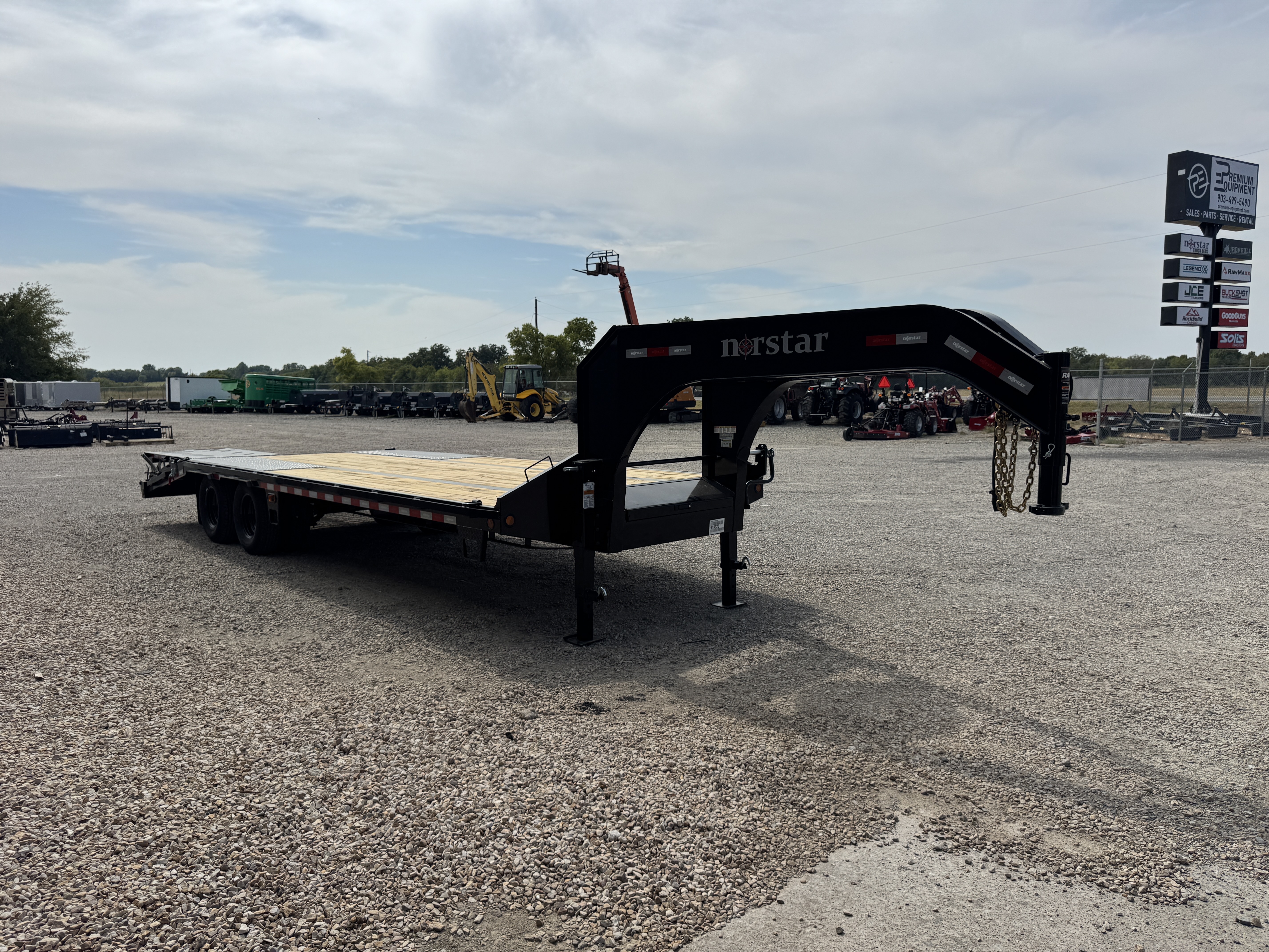 2027 Norstar 102” x 25’ Lo-Pro Gooseneck Hotshot Trailer Trailer