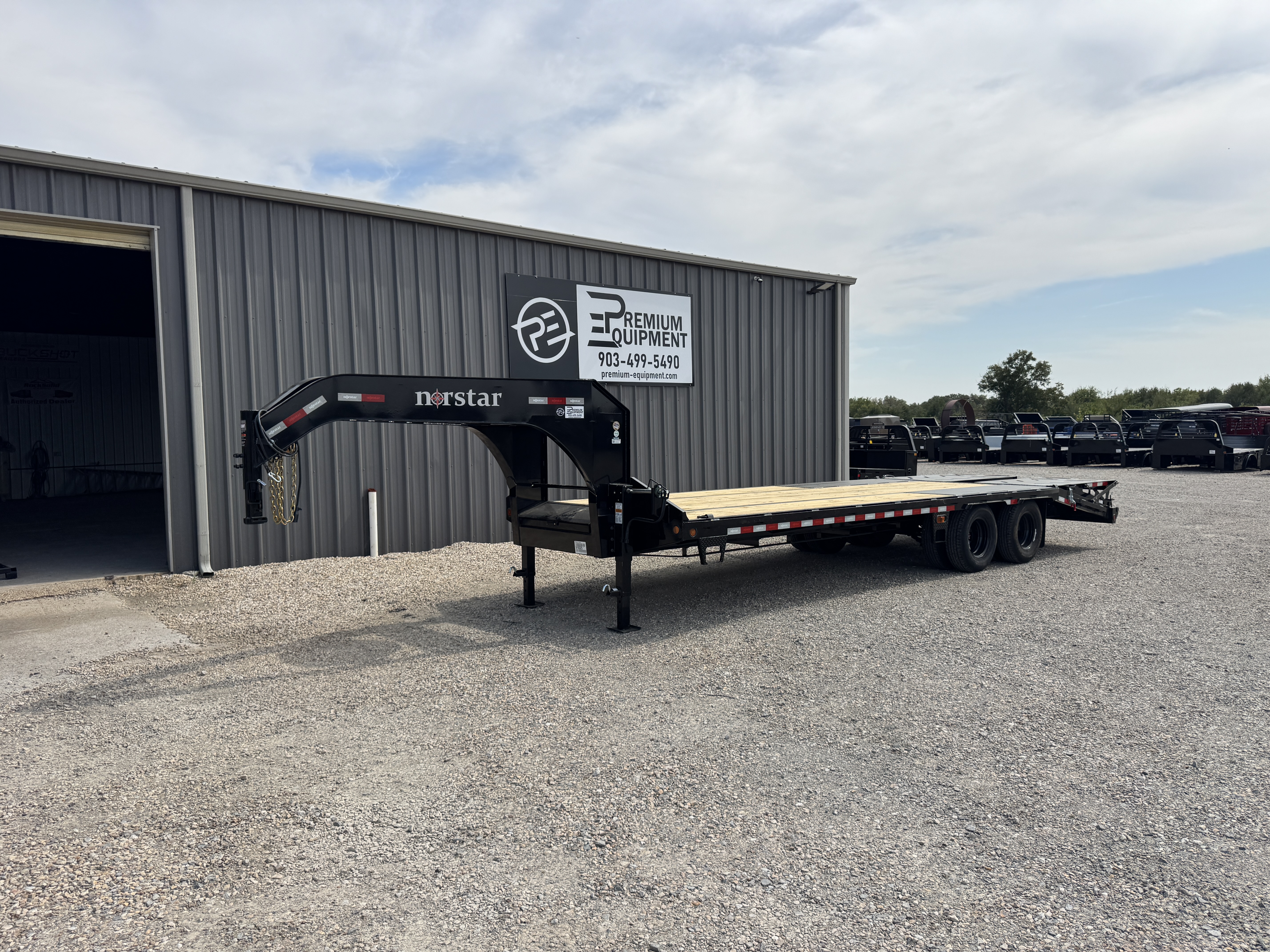 2027 Norstar 102” x 25’ Lo-Pro Gooseneck Hotshot Trailer Trailer