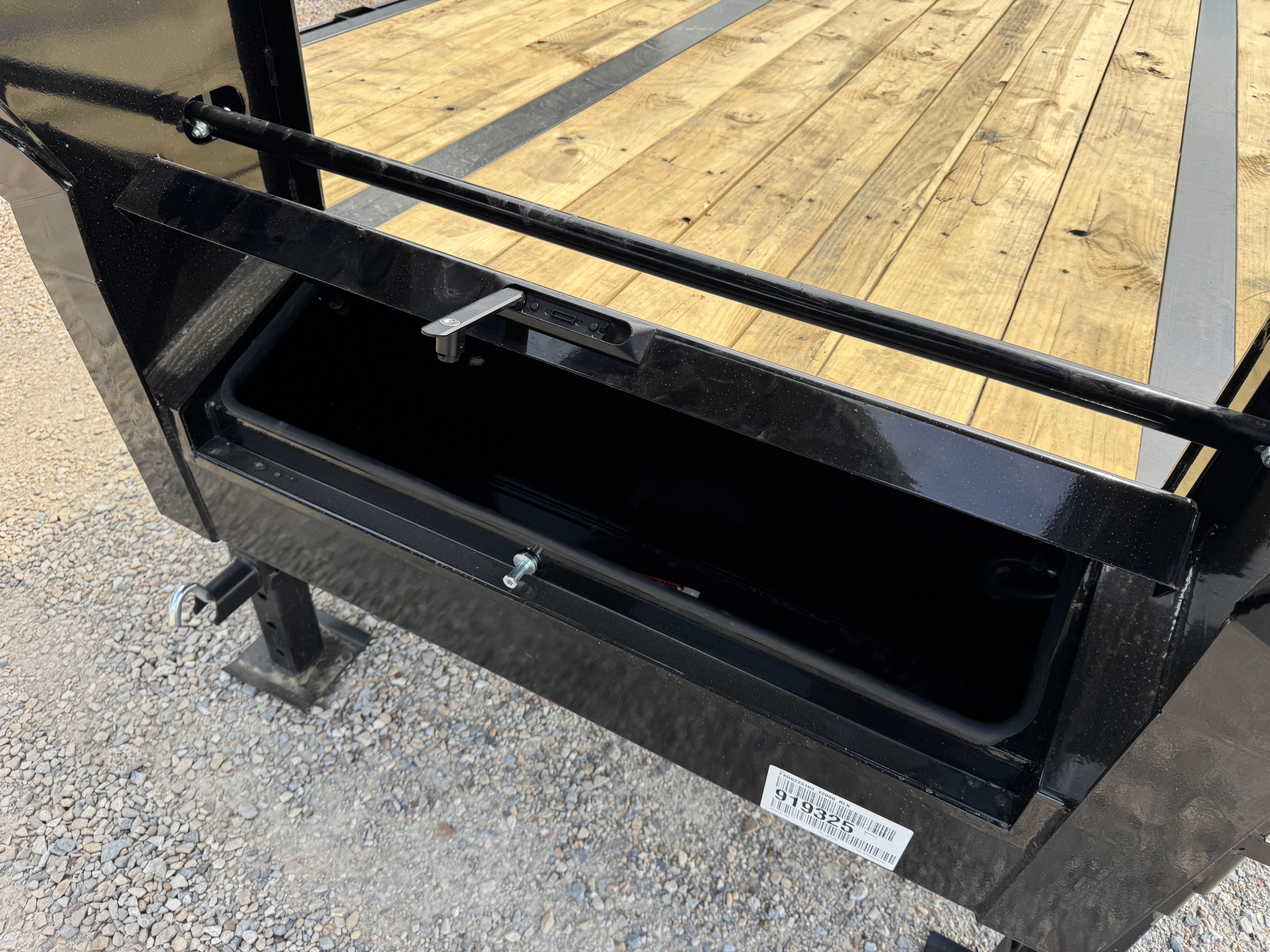 2027 Norstar 102” x 25’ Lo-Pro Gooseneck Hotshot Trailer Trailer