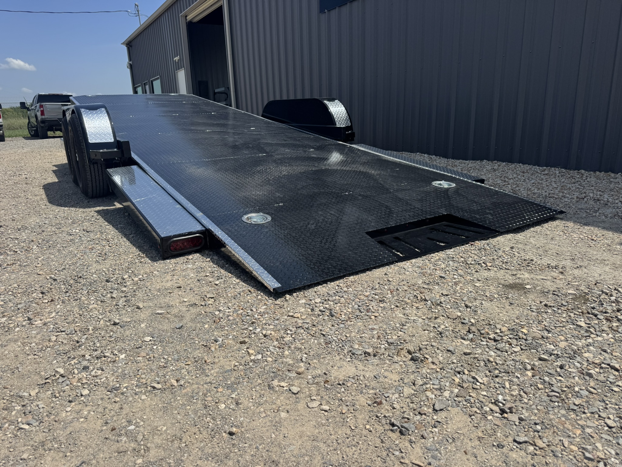 2026 Iron Bull Trailers 83"x22' TRB 10k Tilt Car Hauler Trailer Trailer