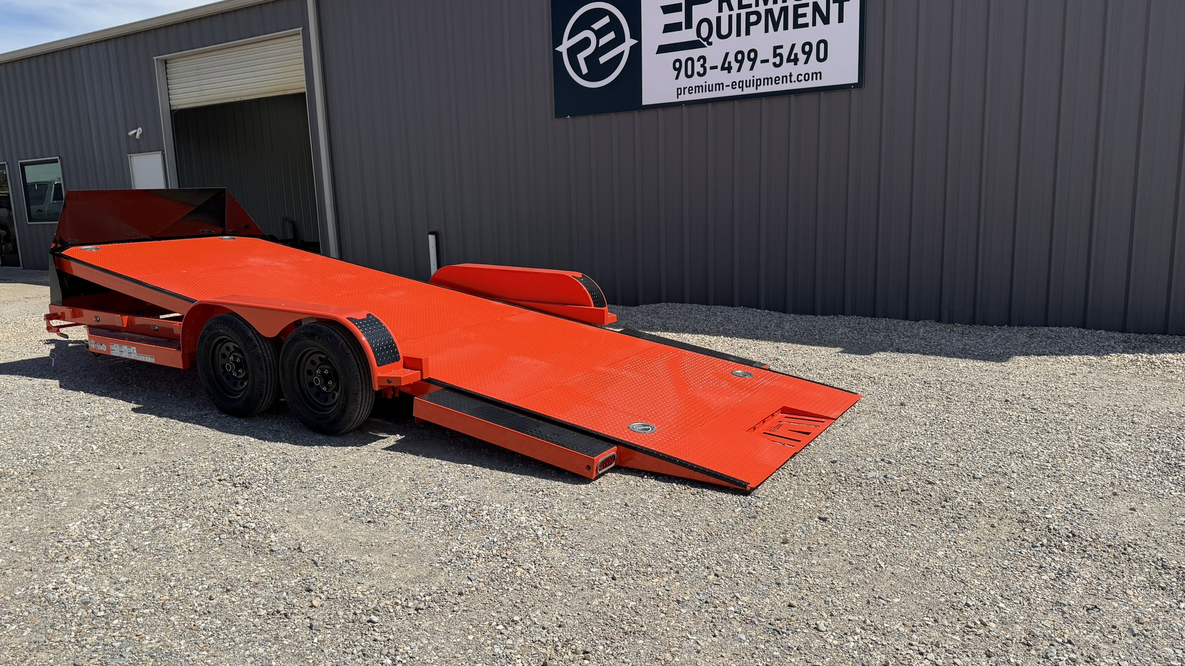 2026 Iron Bull Trailers 83"x20' TRB Tilt Car Hauler Trailer w/Rock Guard Trailer