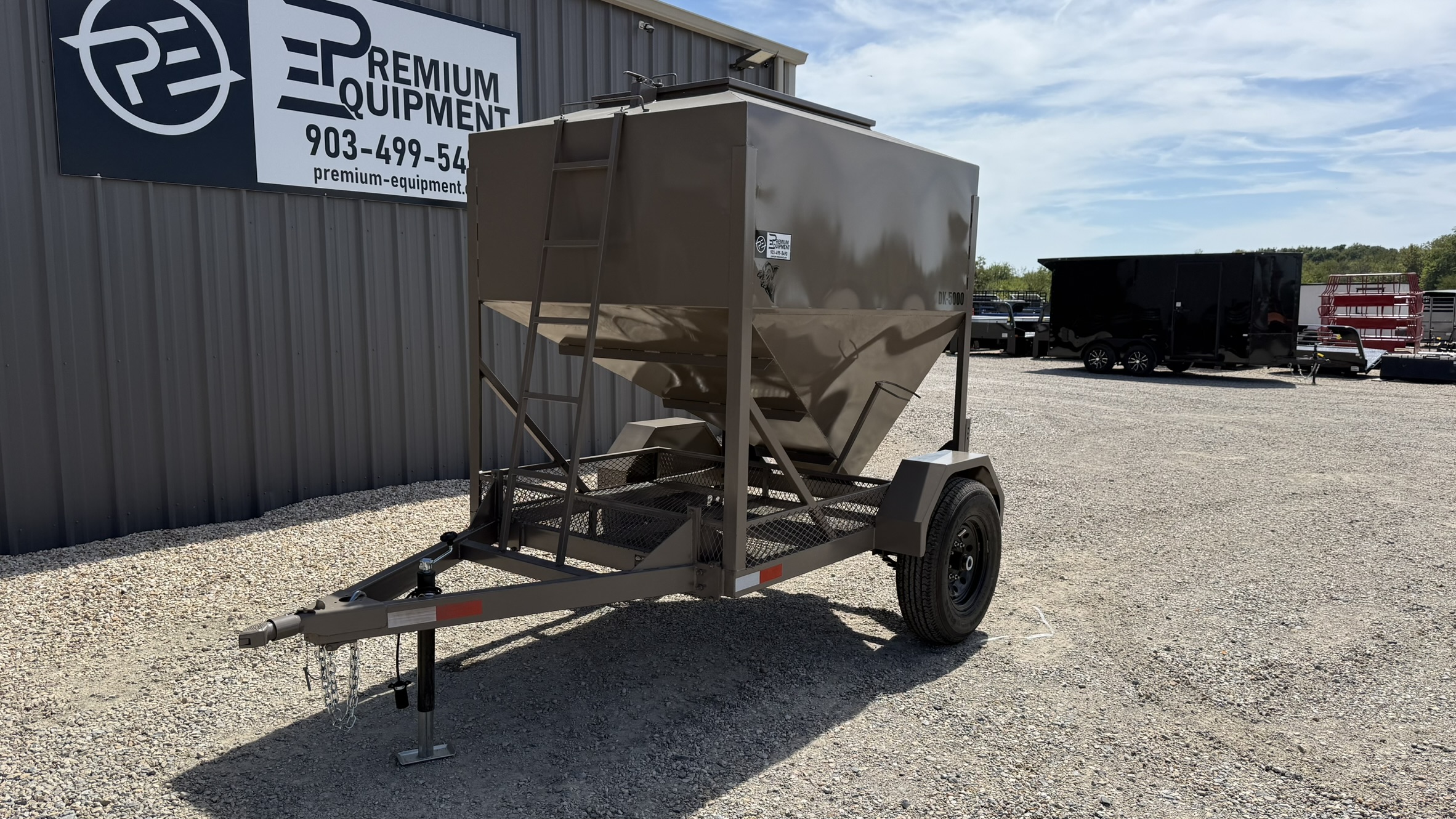 2026 DY-KLASS 5,000 lb Mobile Grain Bin Farm/Ranch & Equipment