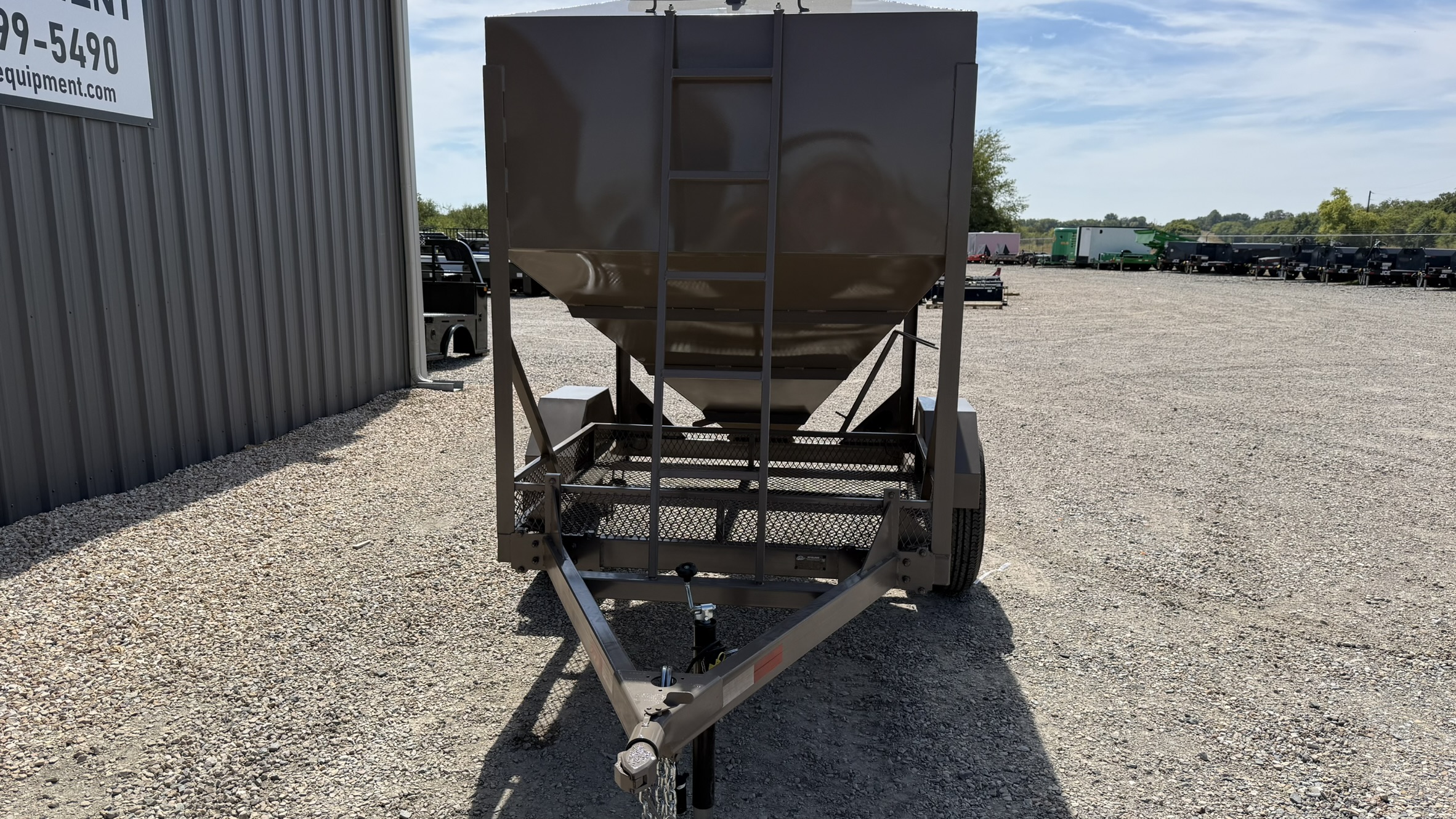 2026 DY-KLASS 5,000 lb Mobile Grain Bin Farm/Ranch & Equipment