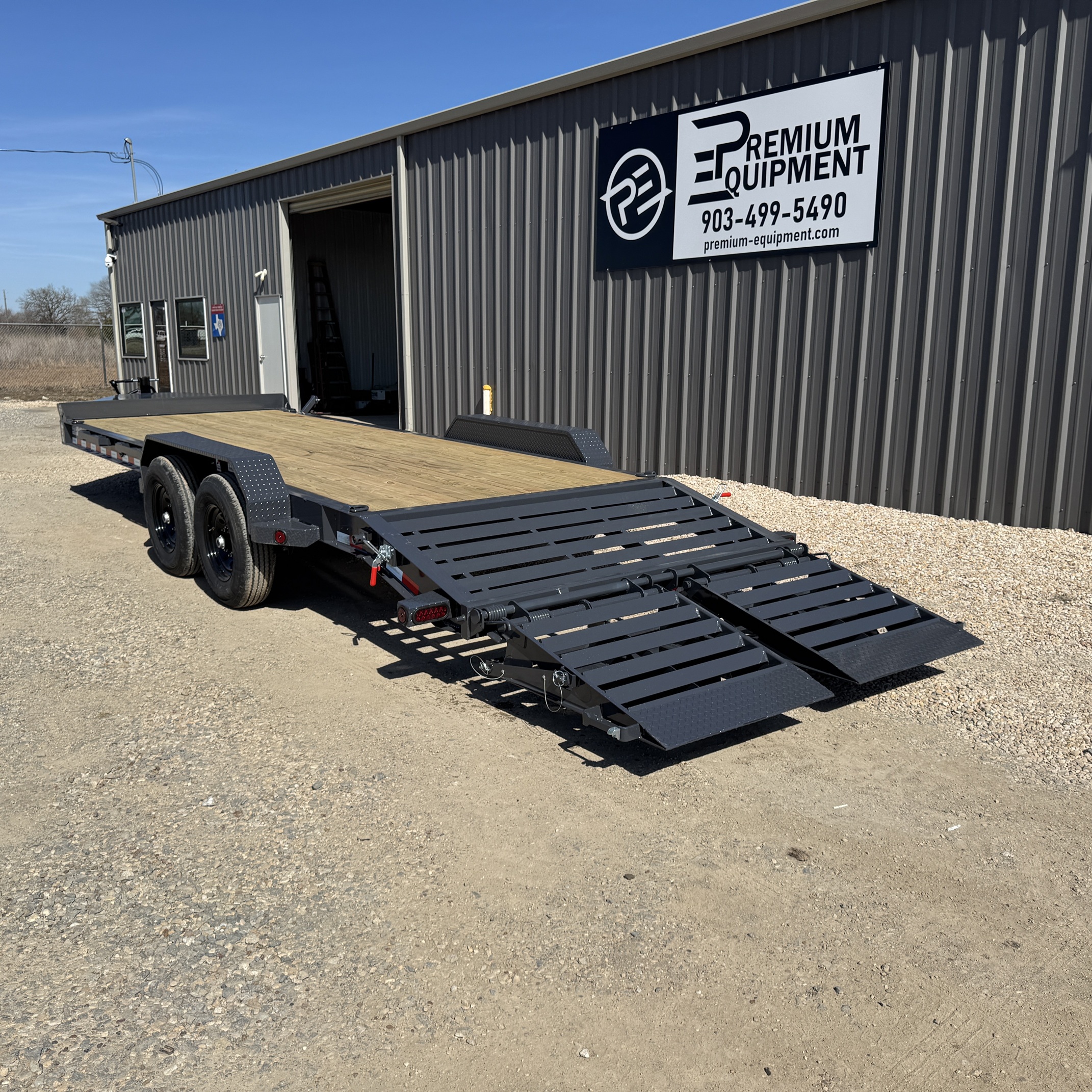 2027 Iron Bull Trailers 83" x 22' 14K Equipment/Carhauler Trailer Trailer