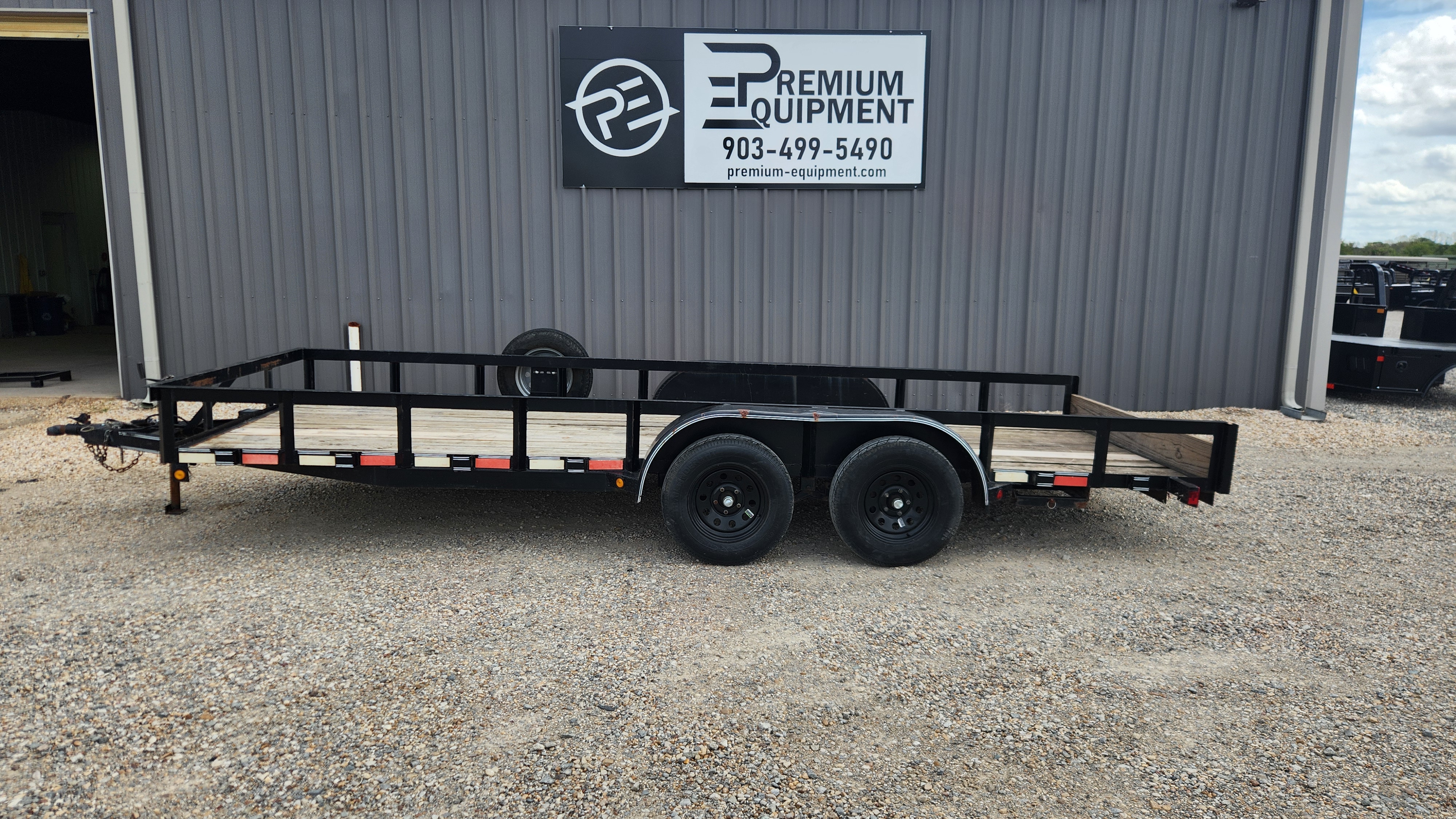 2019 Longhorn 77”x18’ Tandem Axle Utility Trailer Trailer