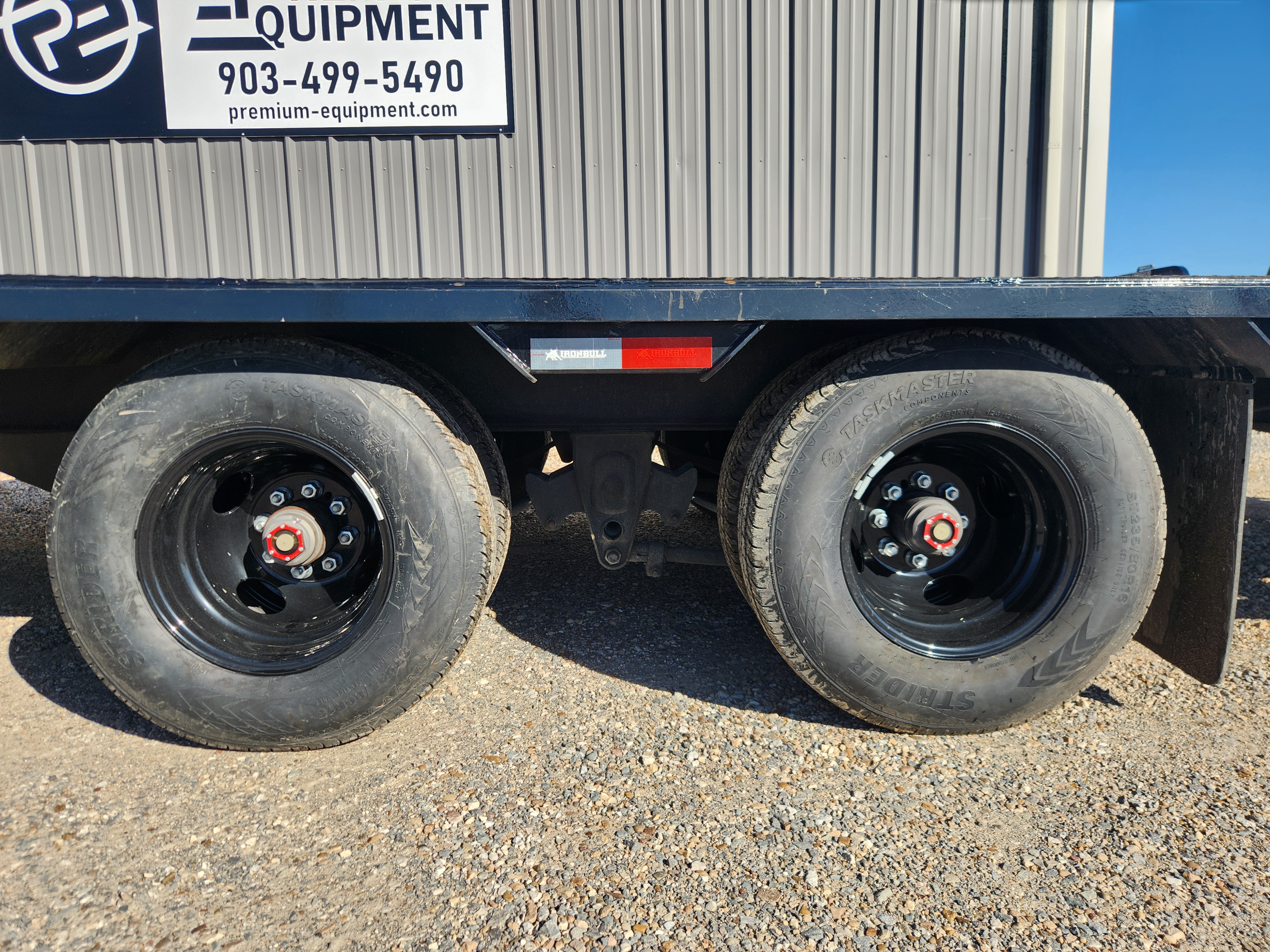 2026 Iron Bull Trailers 102” x 32’ Gooseneck Hotshot Flatbed Trailer Trailer