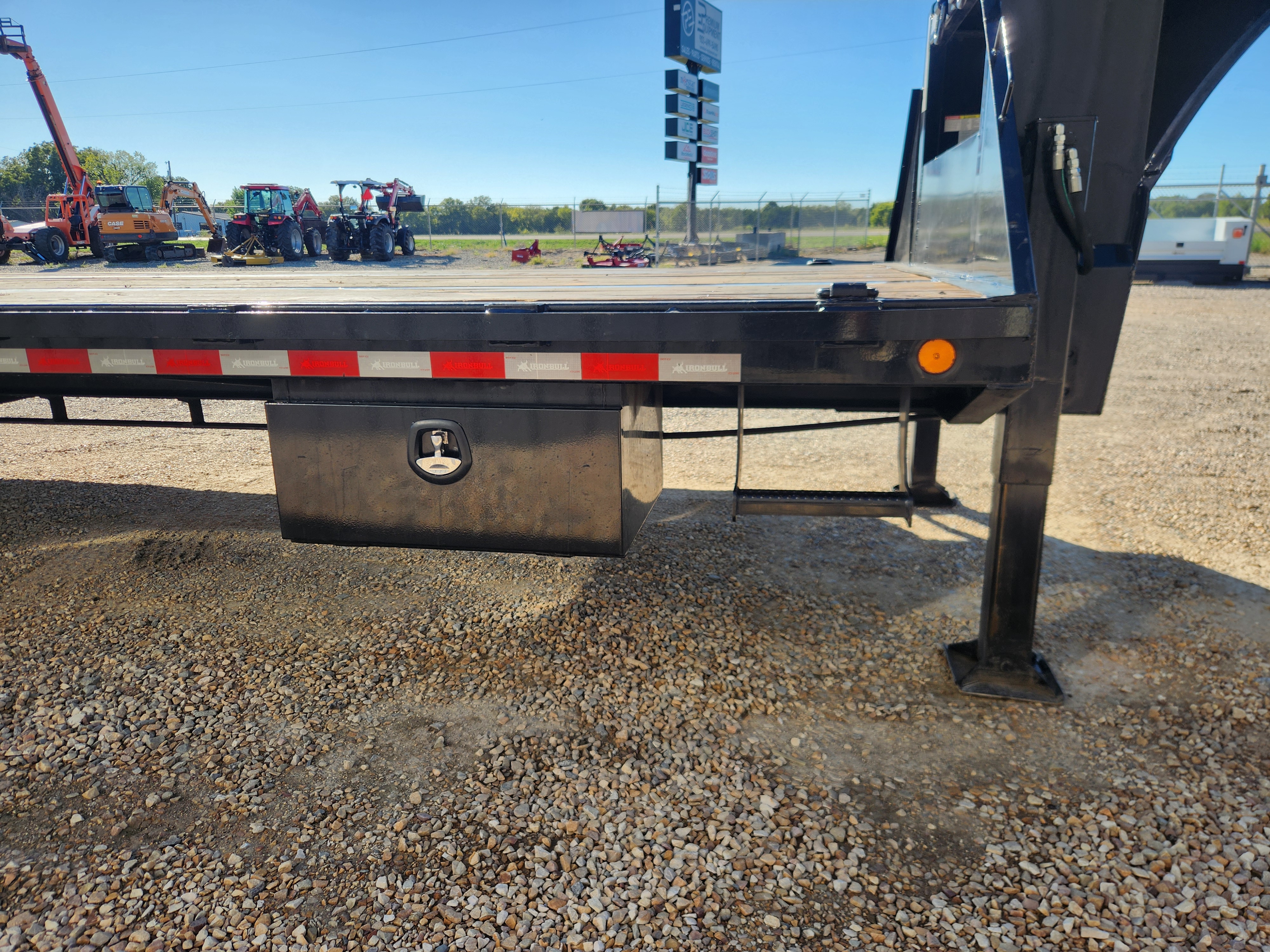 2026 Iron Bull Trailers 102” x 32’ Gooseneck Hotshot Flatbed Trailer Trailer