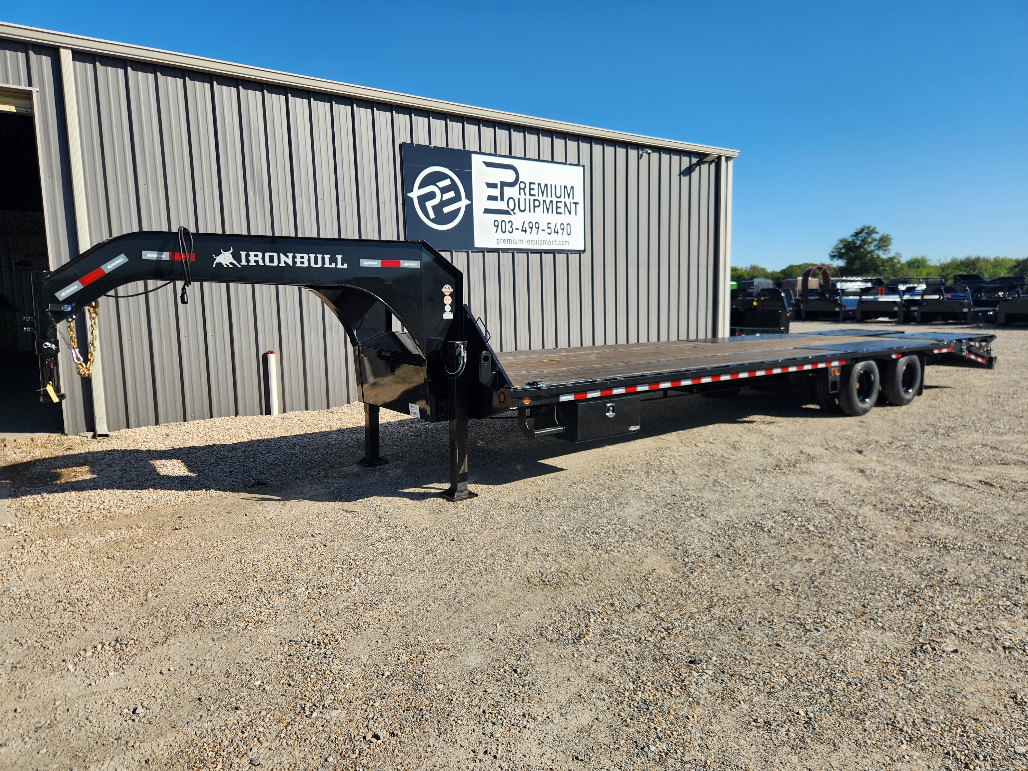 2026 Iron Bull Trailers 102” x 32’ Gooseneck Hotshot Flatbed Trailer Trailer