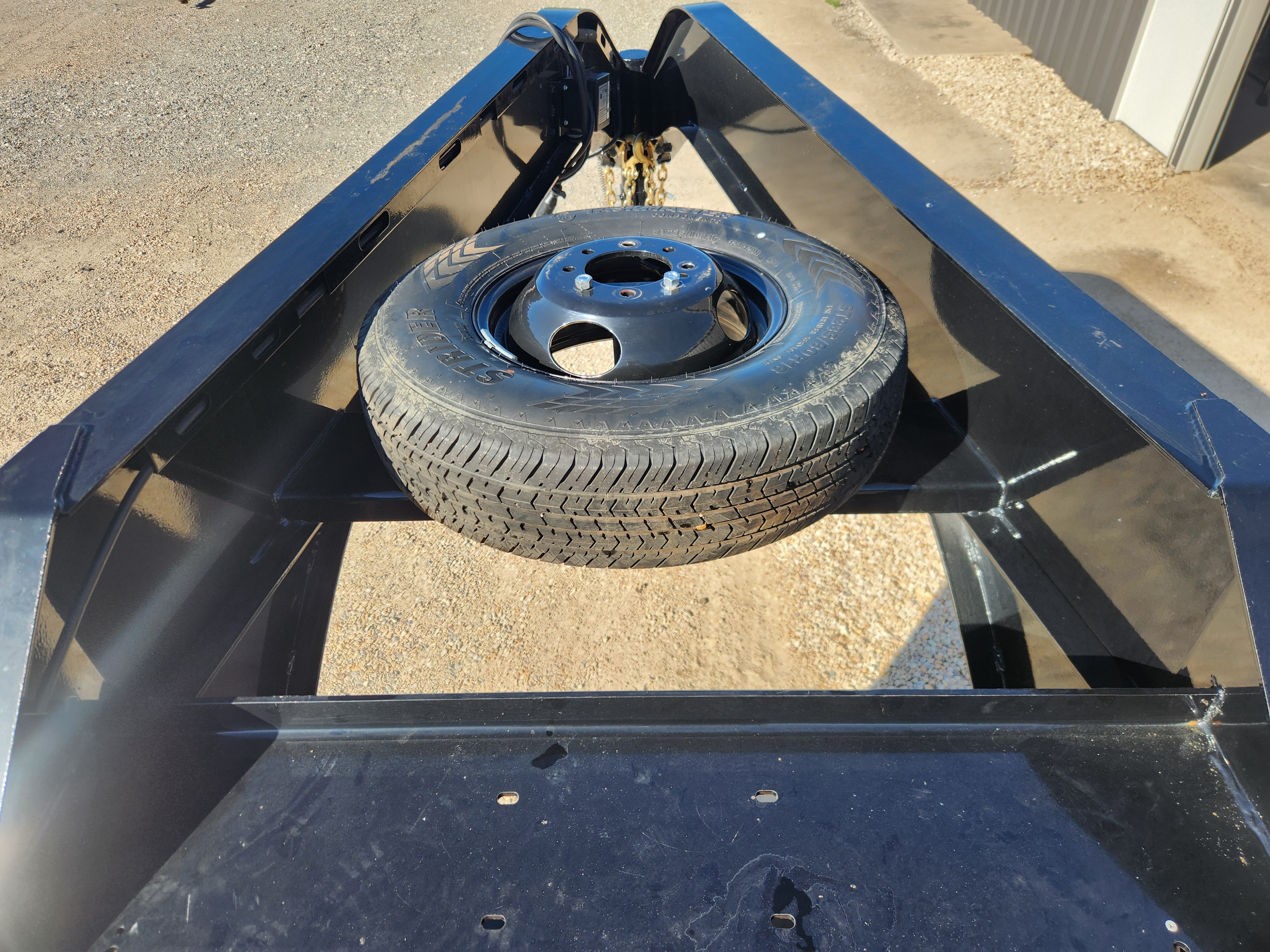 2026 Iron Bull Trailers 102” x 32’ Gooseneck Hotshot Flatbed Trailer Trailer