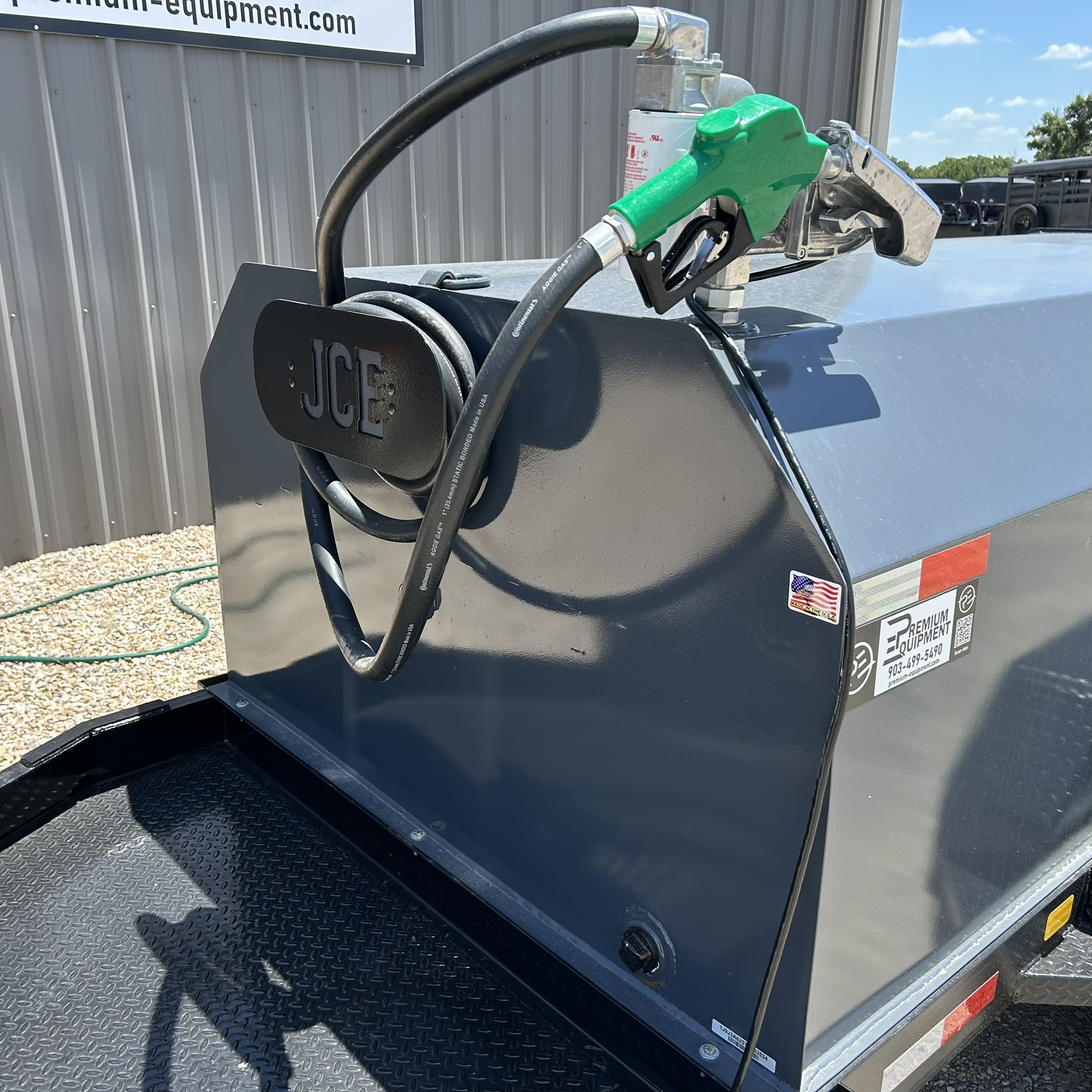 2027 JCE Trailers 990 Gallon Fuel Tank Trailer Trailer