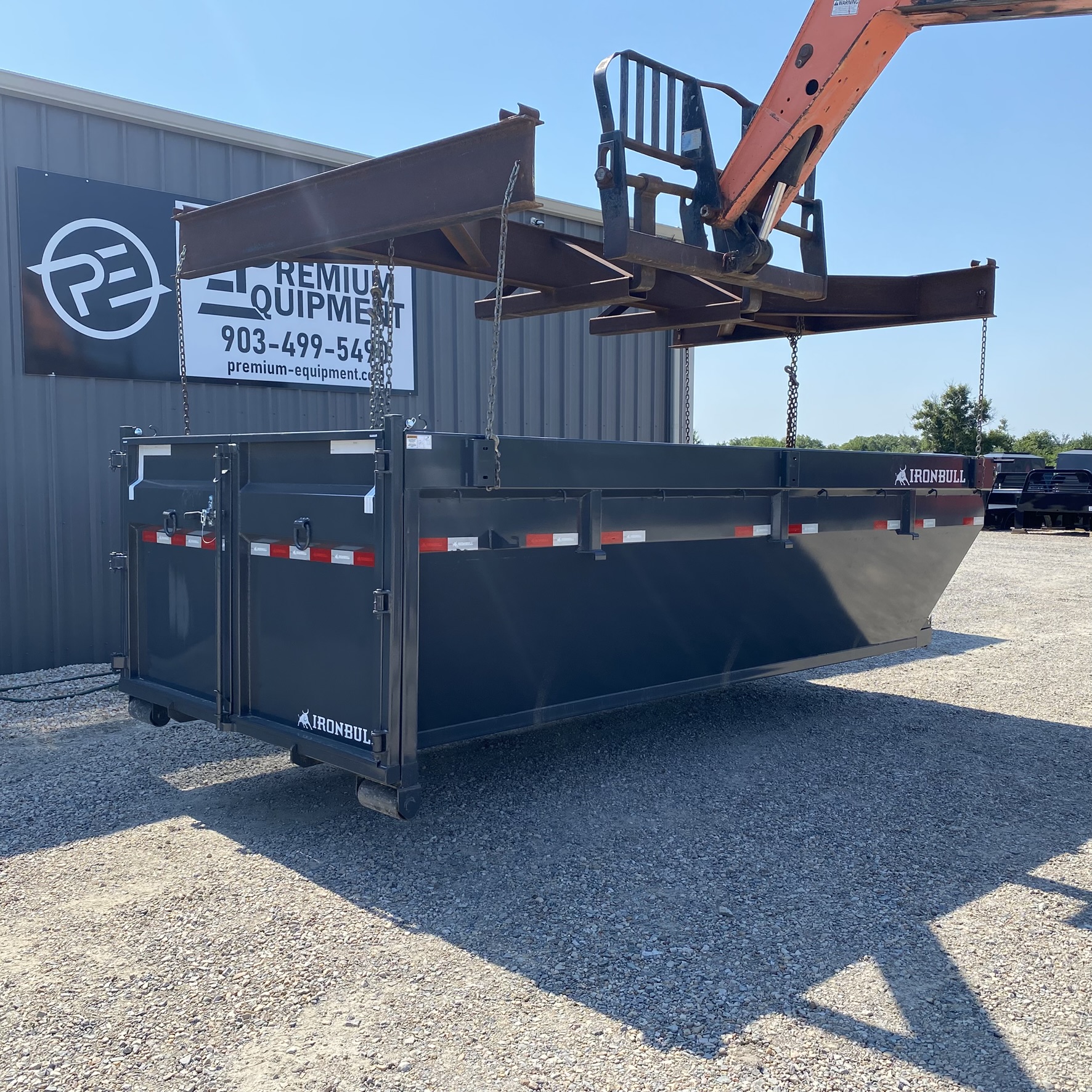 2027 Iron Bull Trailers 83x16’ Roll Off Bin with 4’ Sides Trailer