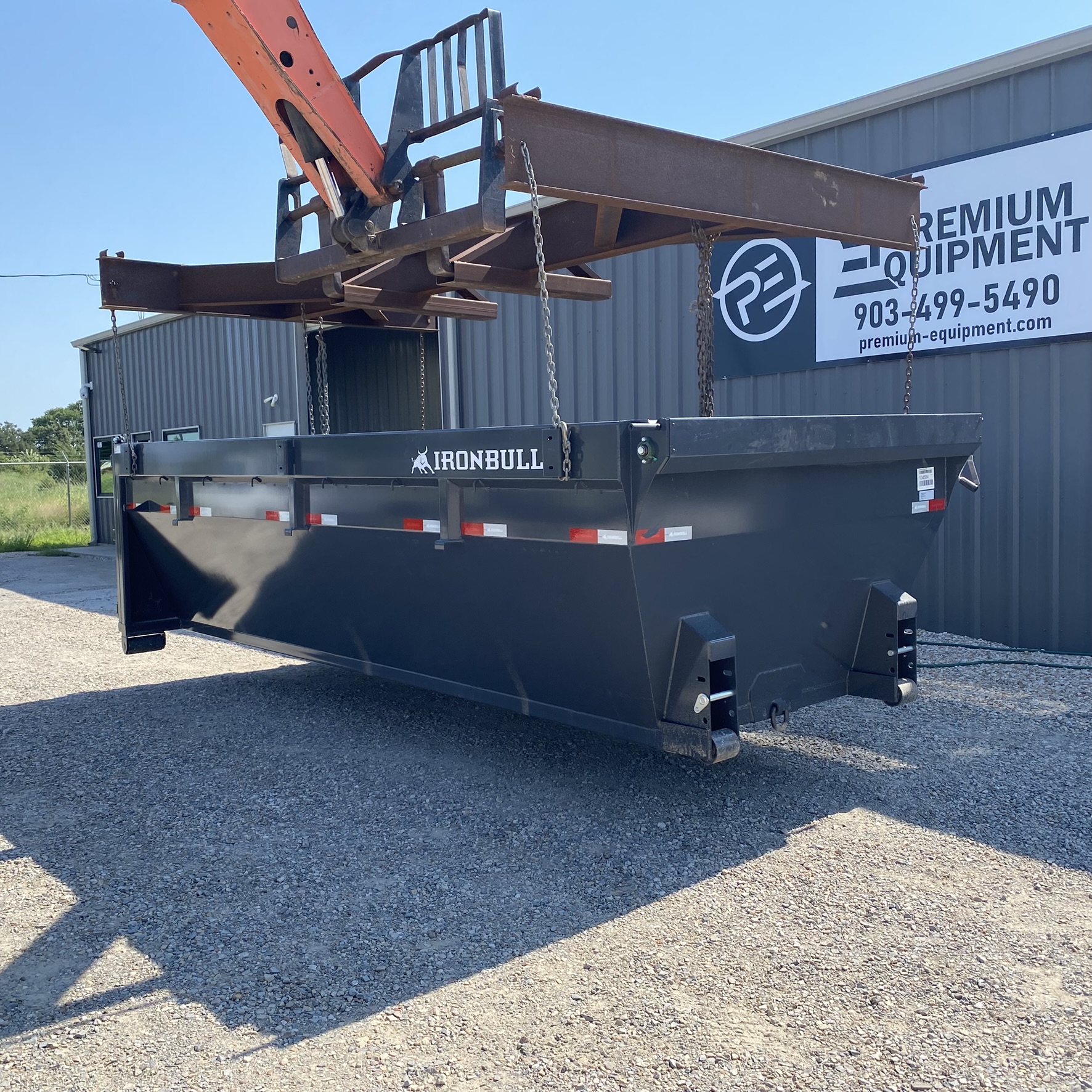 2027 Iron Bull Trailers 83x16’ Roll Off Bin with 4’ Sides Trailer