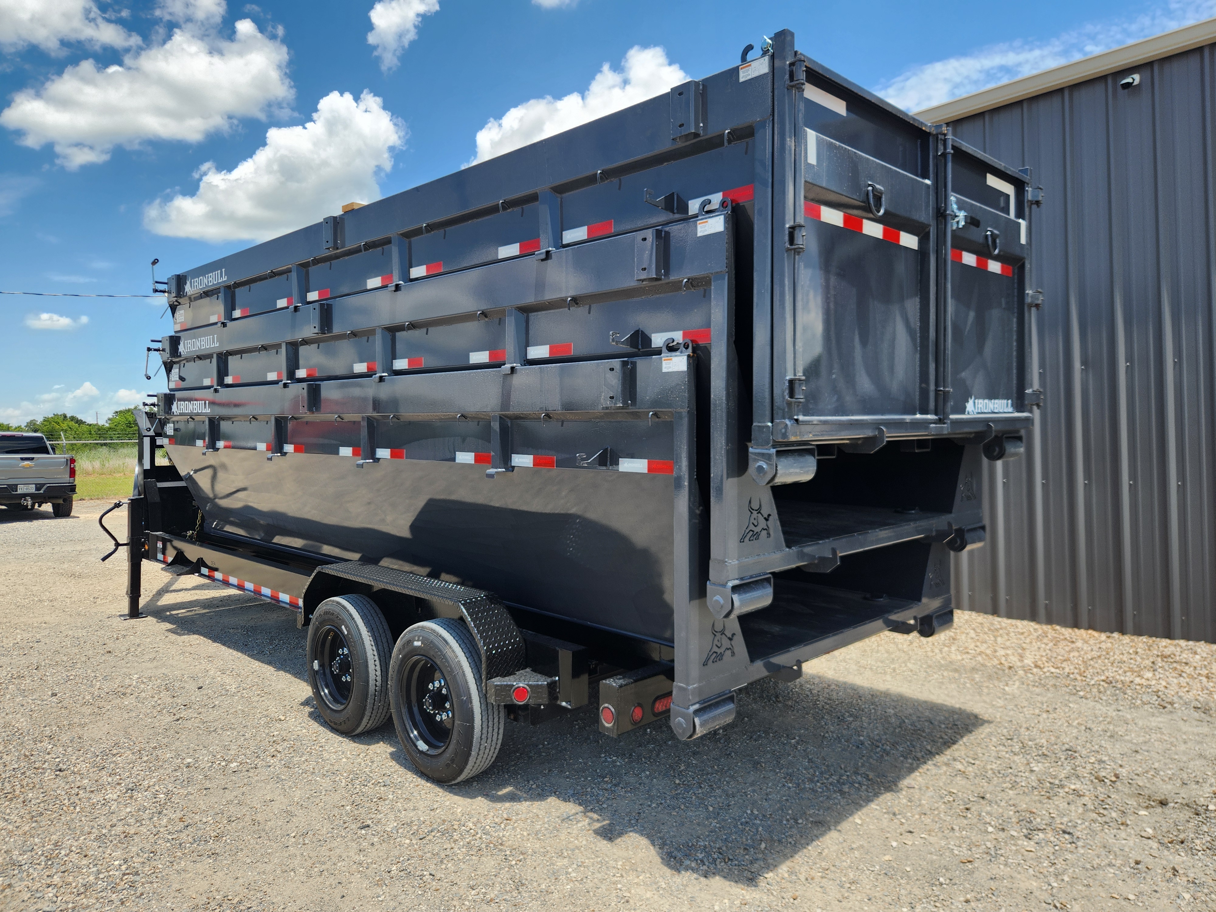 2027 Iron Bull Trailers 83"x20' DBG 16k Roll Off Dump Gooseneck Trailer Package with 3 Bins Trailer