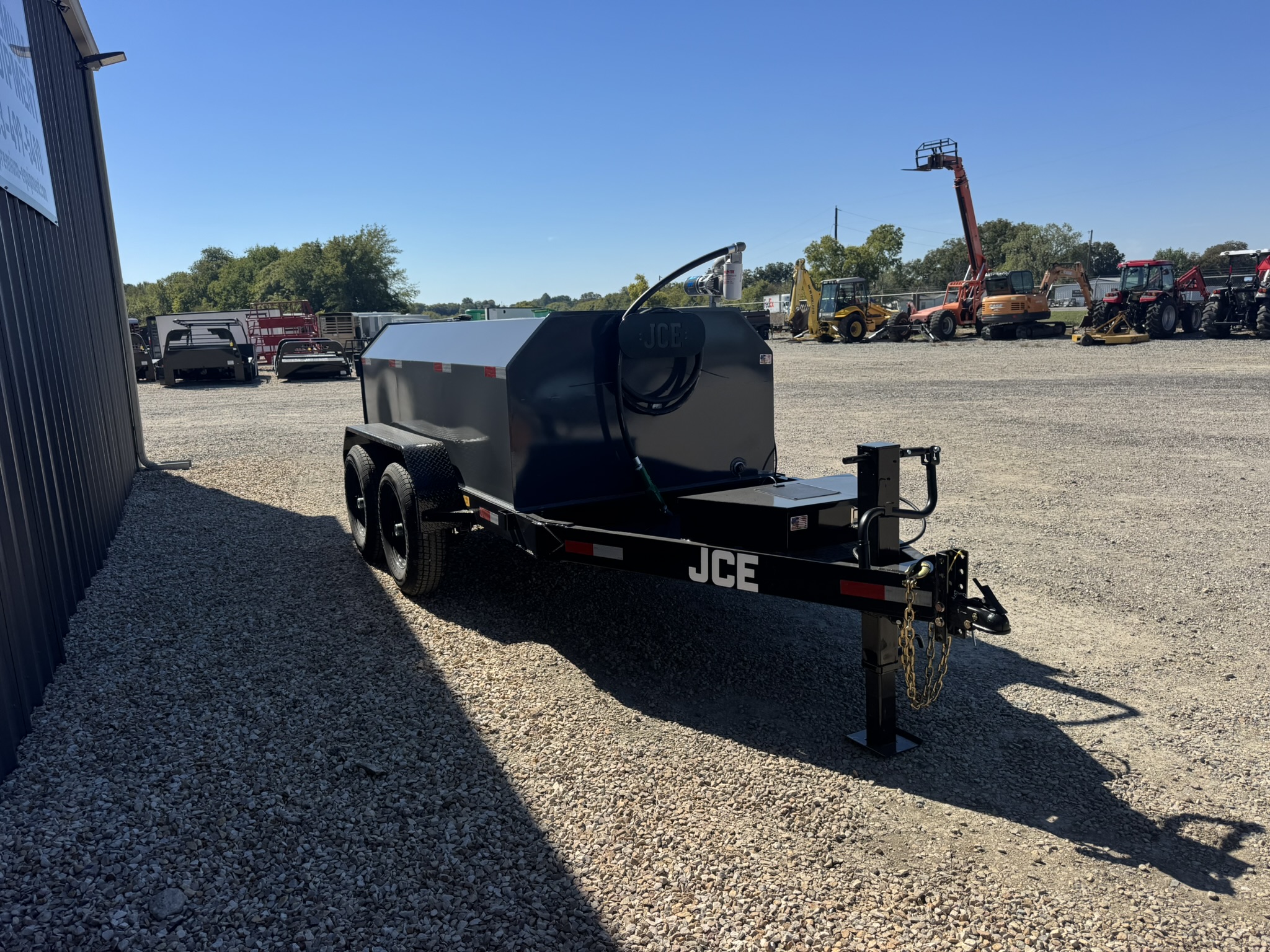 2027 JCE Trailers 990 Gallon Fuel Tank Trailer Trailer