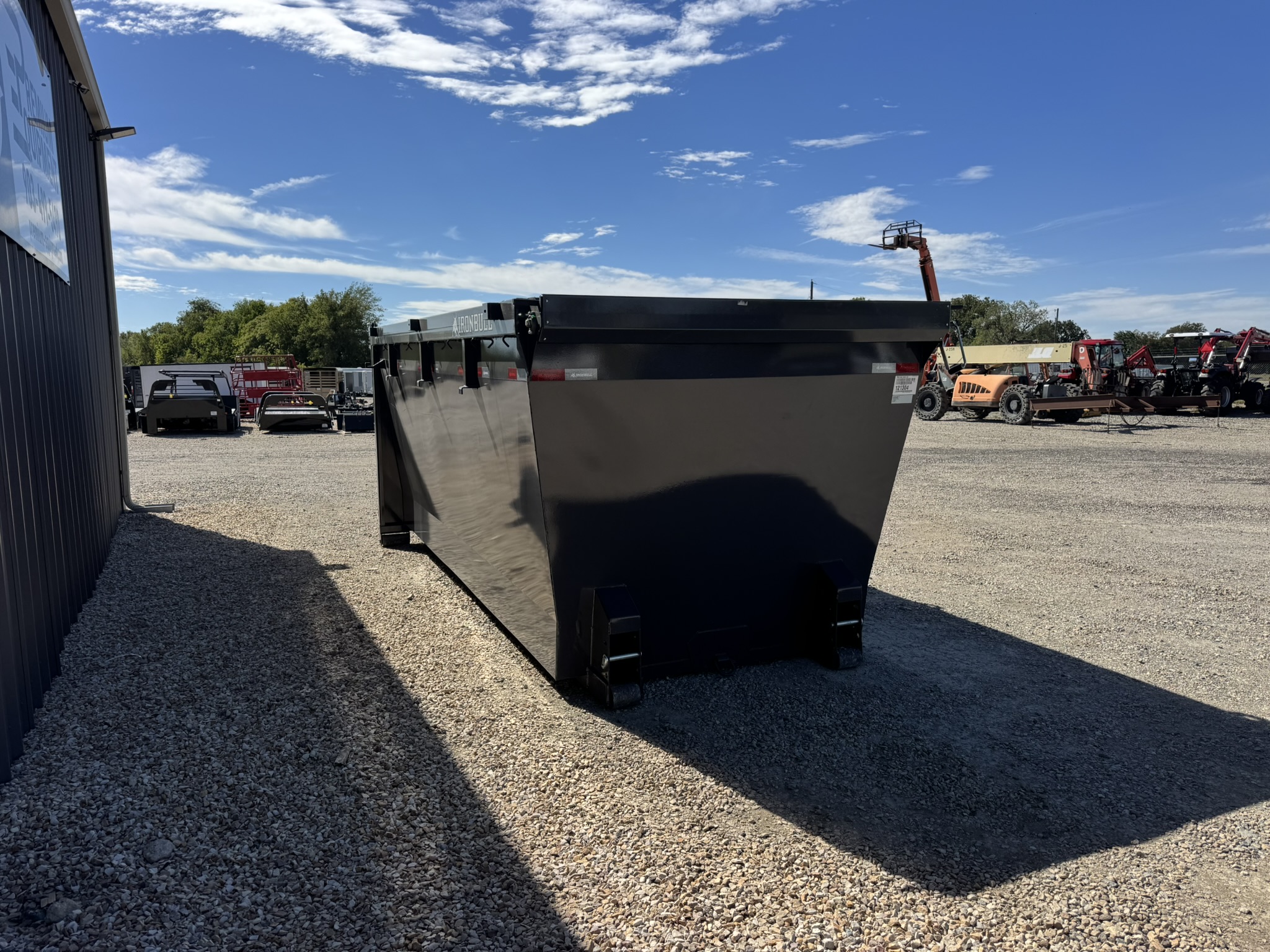 2027 Iron Bull Trailers 83x16’ Roll Off Bin with 6’ Sides Trailer