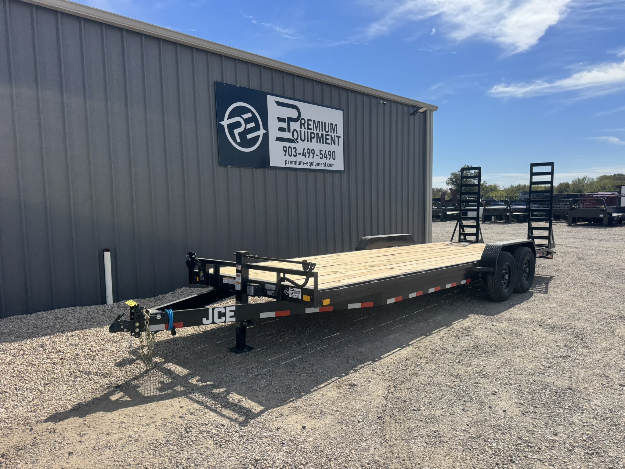 2027 JCE Trailers 83”x24’ Equipment/Carhauler Trailer Trailer